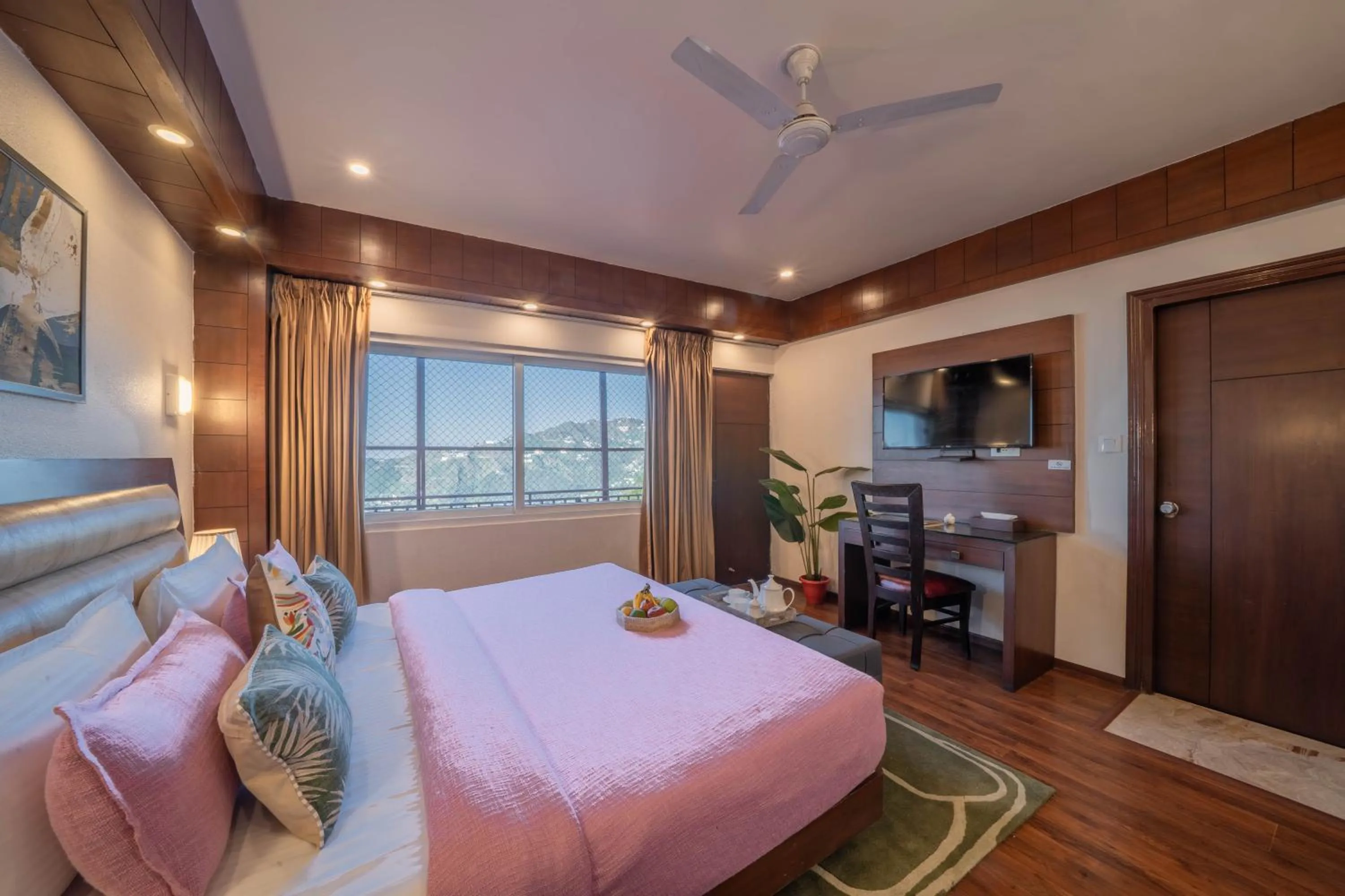 View (from property/room), Bed in Perfectstayz Premium The Pride at mall road