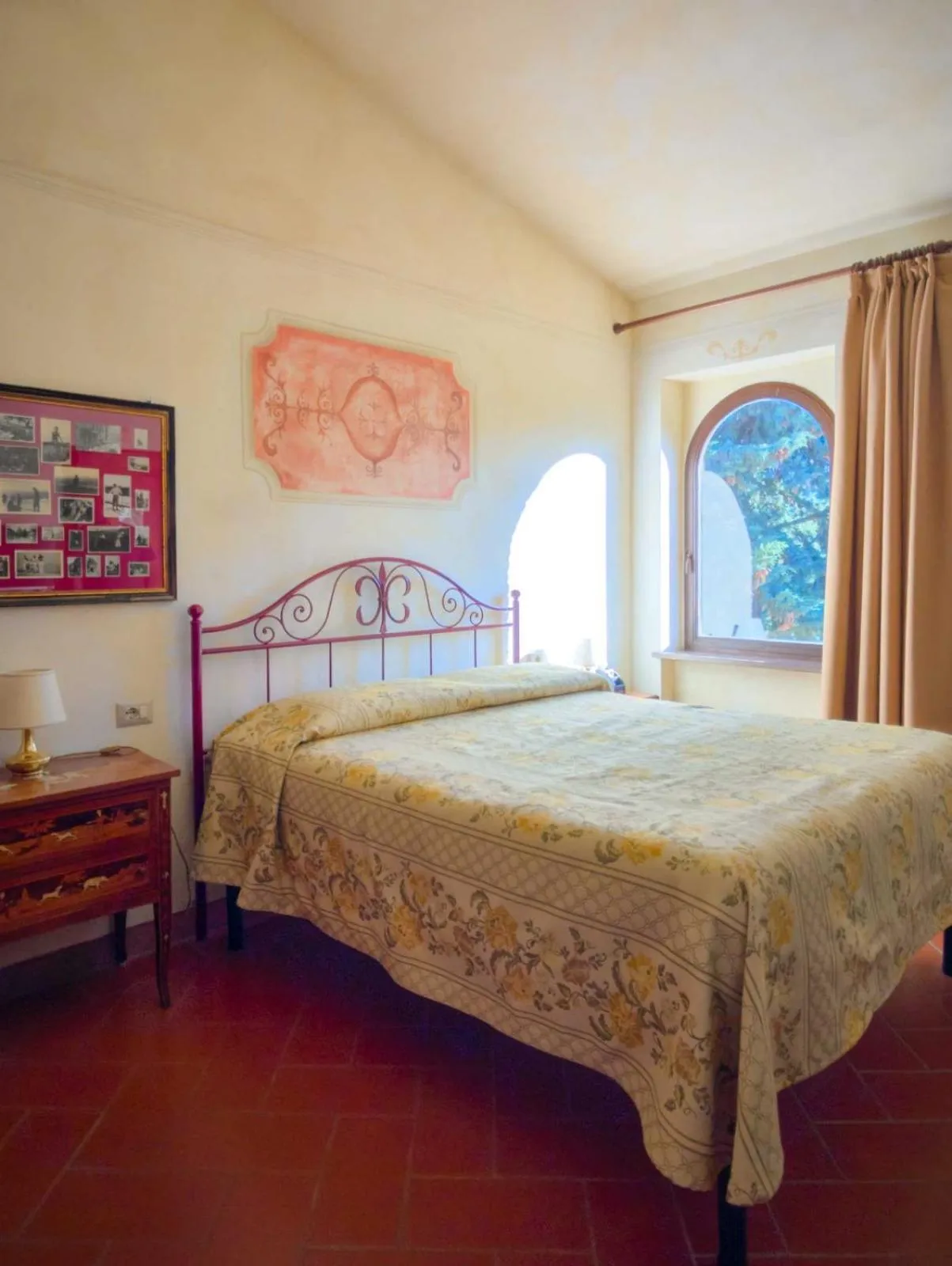 Bed in Rocca degli Olivi