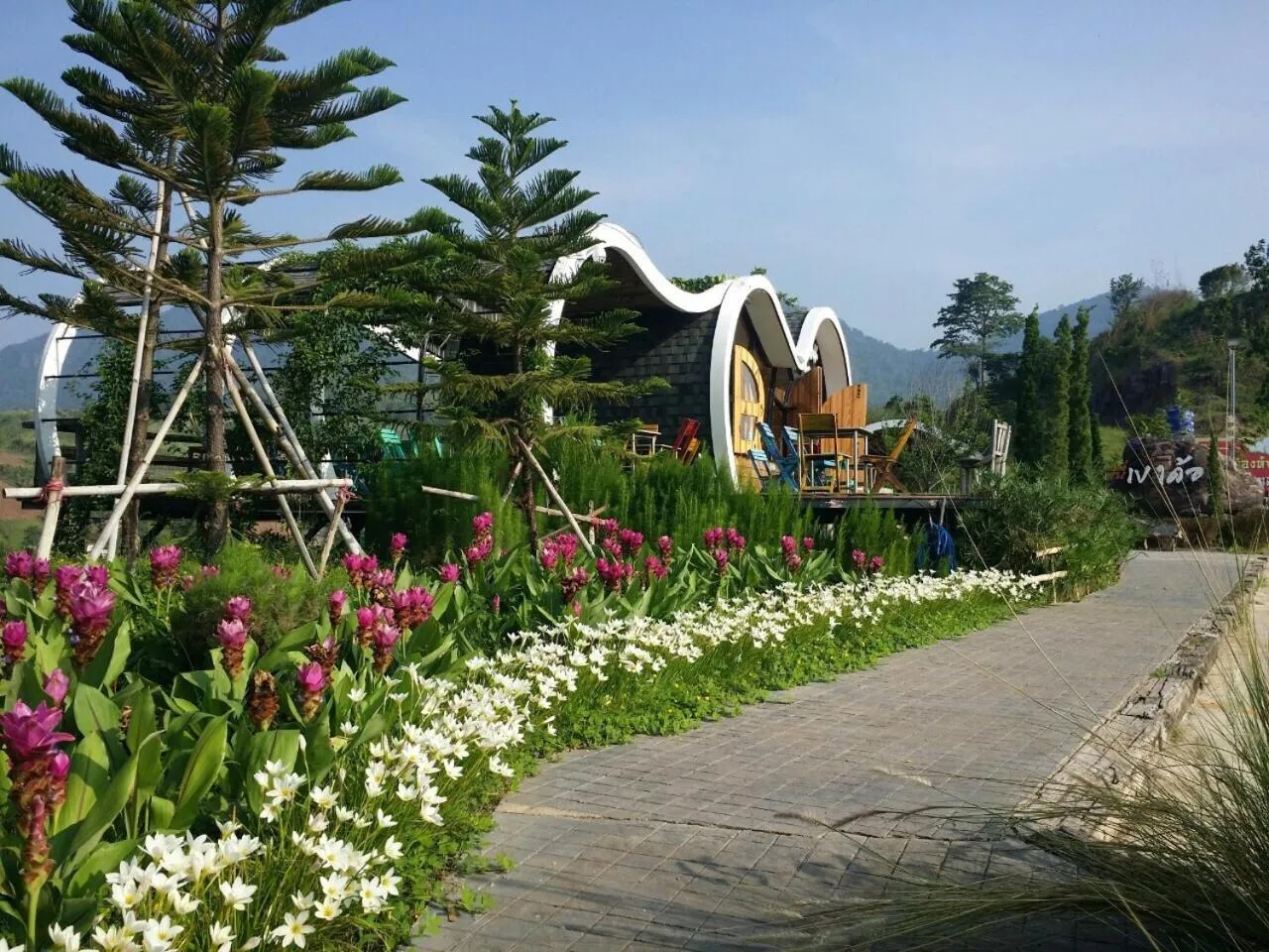 Garden in Kiri Pura Resort