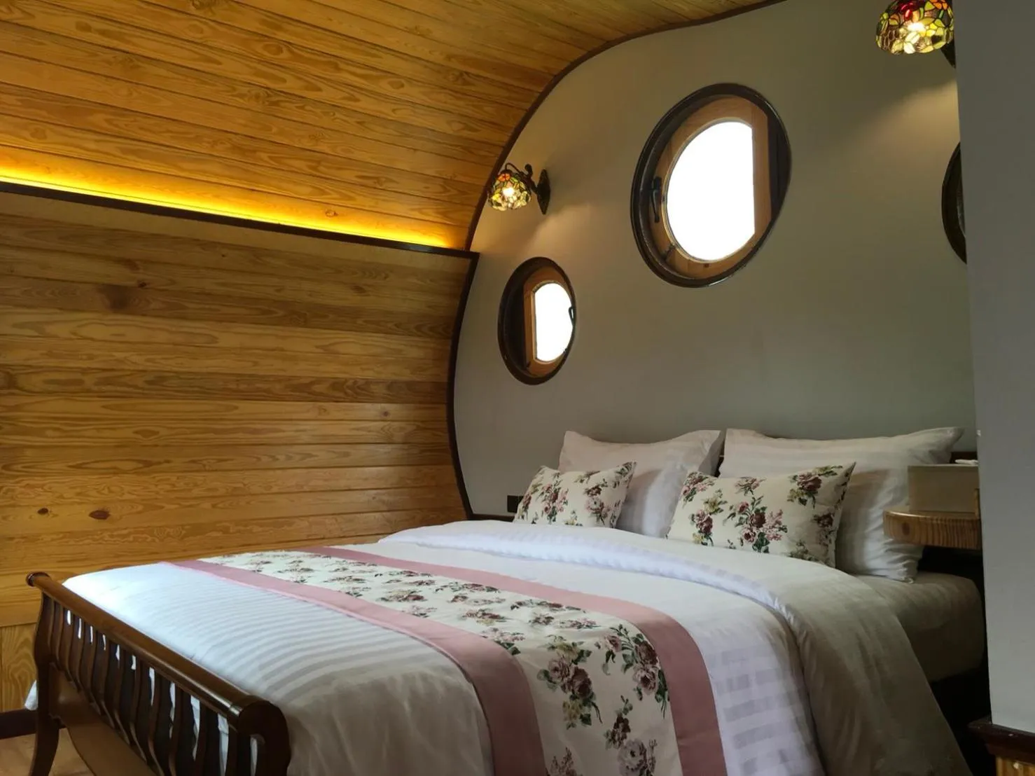 Bedroom, Bed in Kiri Pura Resort