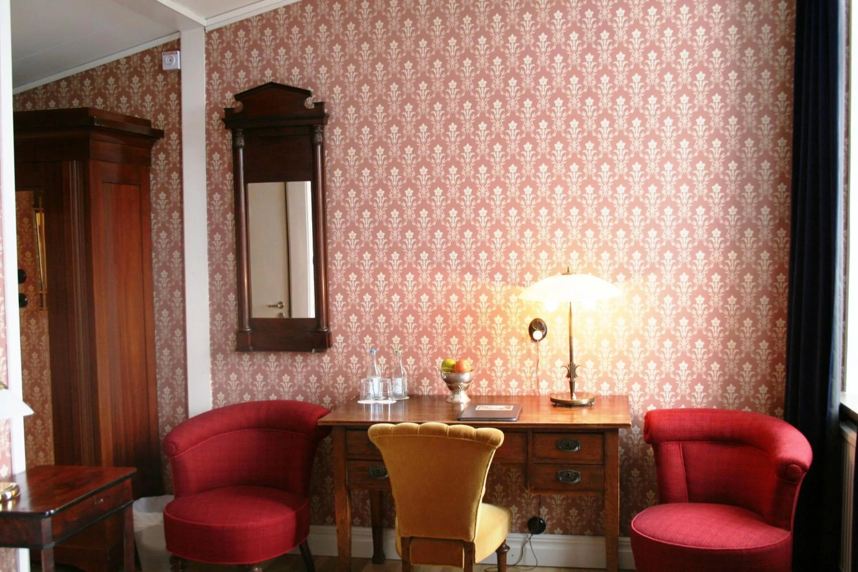 Seating area in Laholms Stadshotell