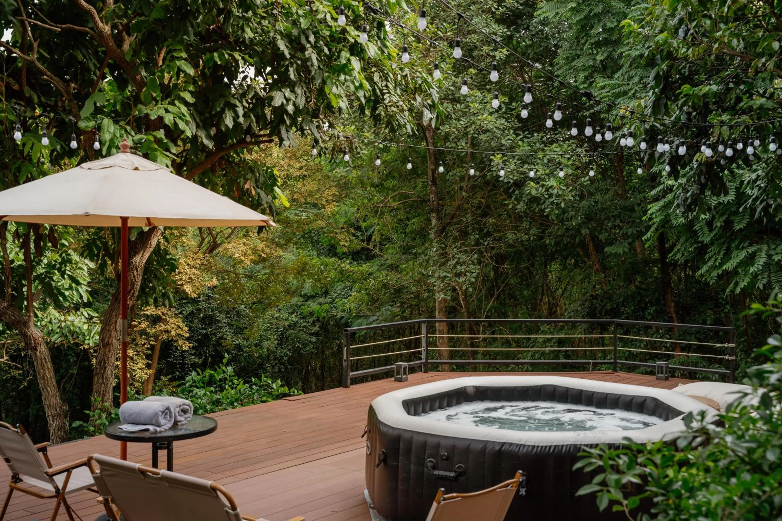 Patio in Te Mata Glamping