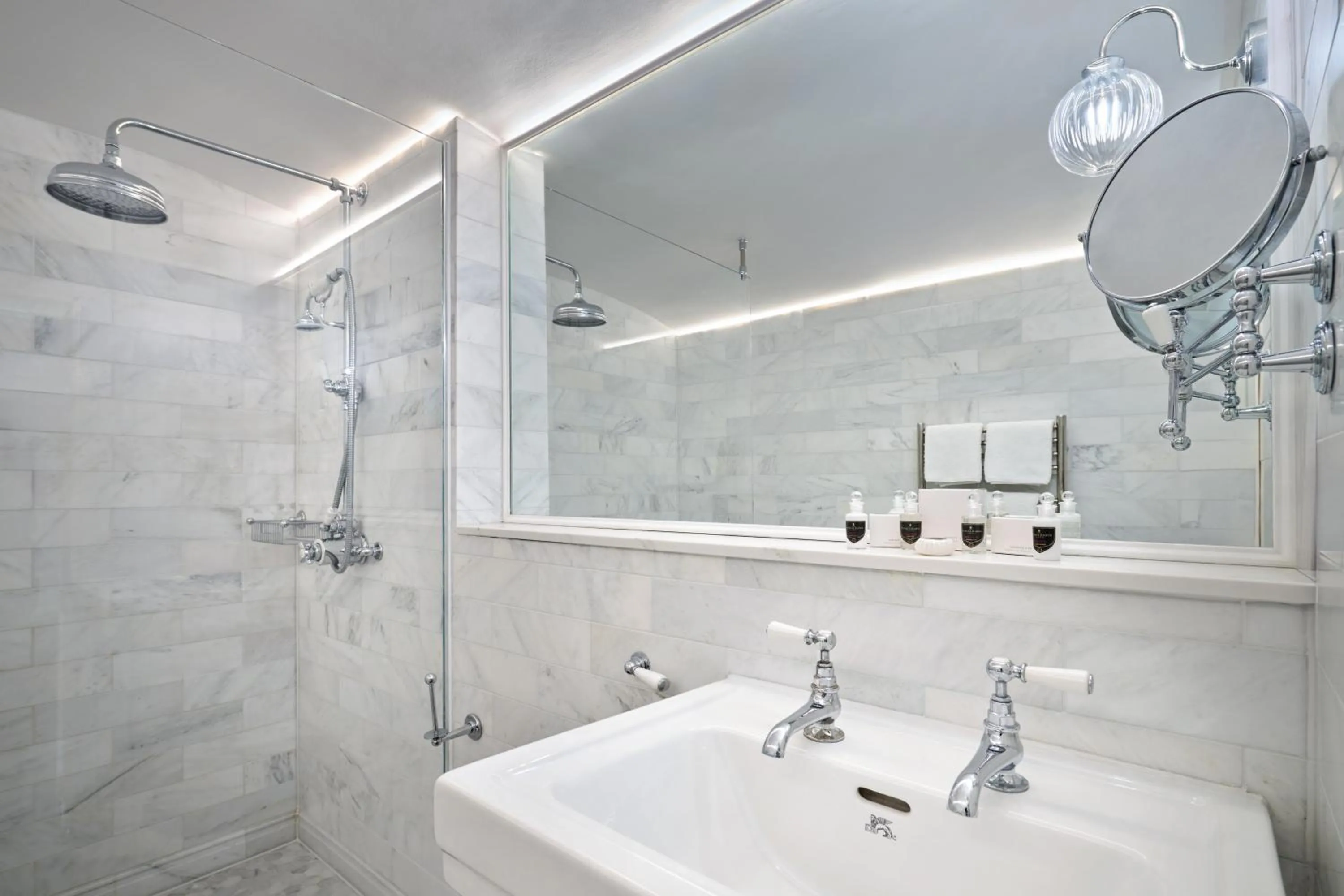 Bathroom in The Roseate Villa Bath