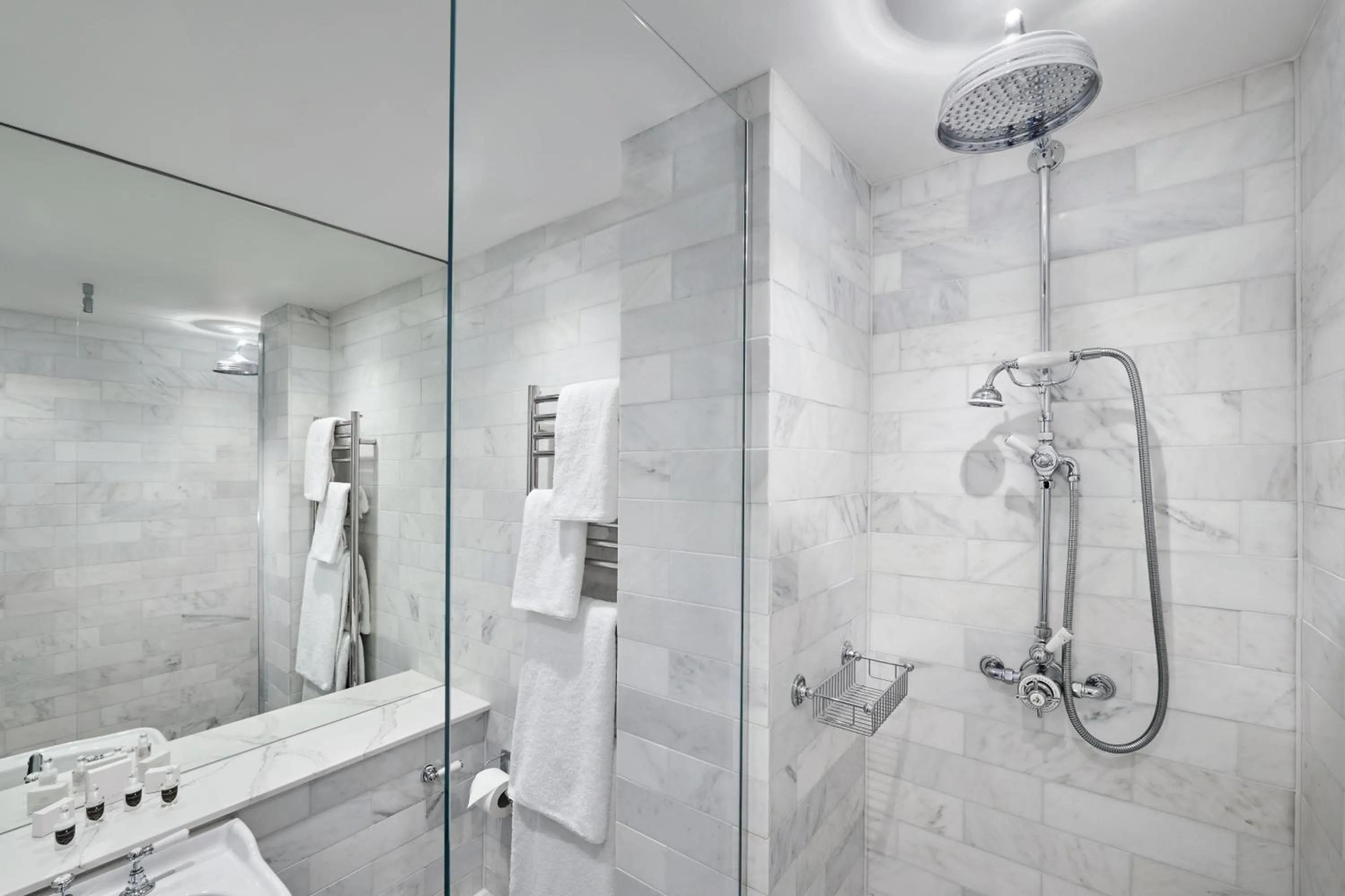 Bathroom in The Roseate Villa Bath