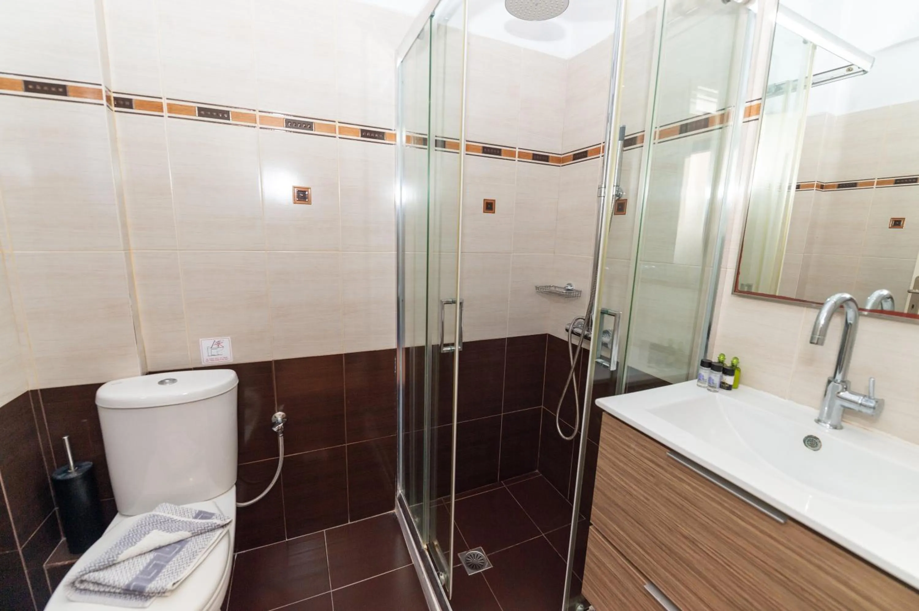 Shower in Sigal Villa