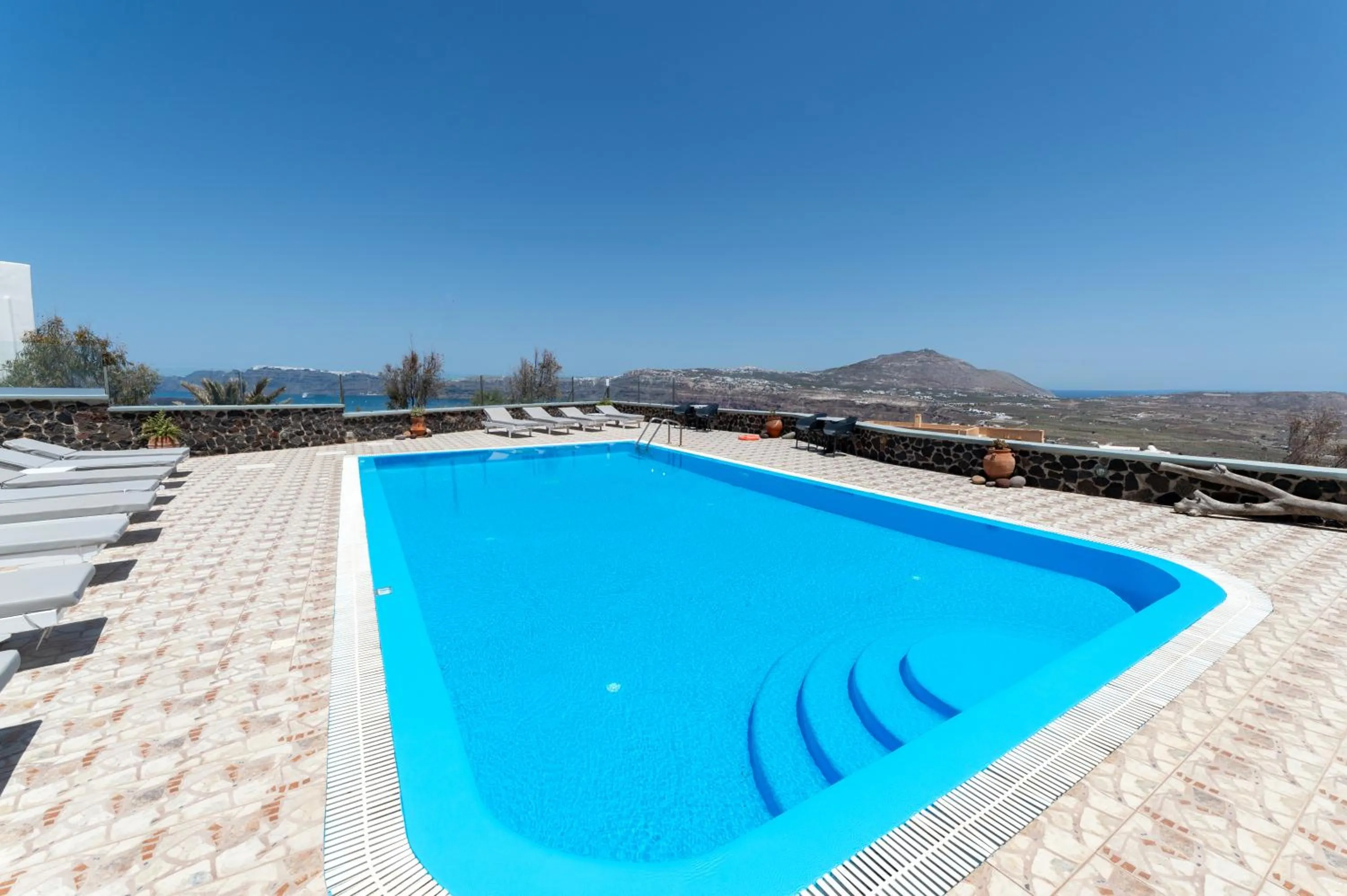 Swimming pool in Sigal Villa