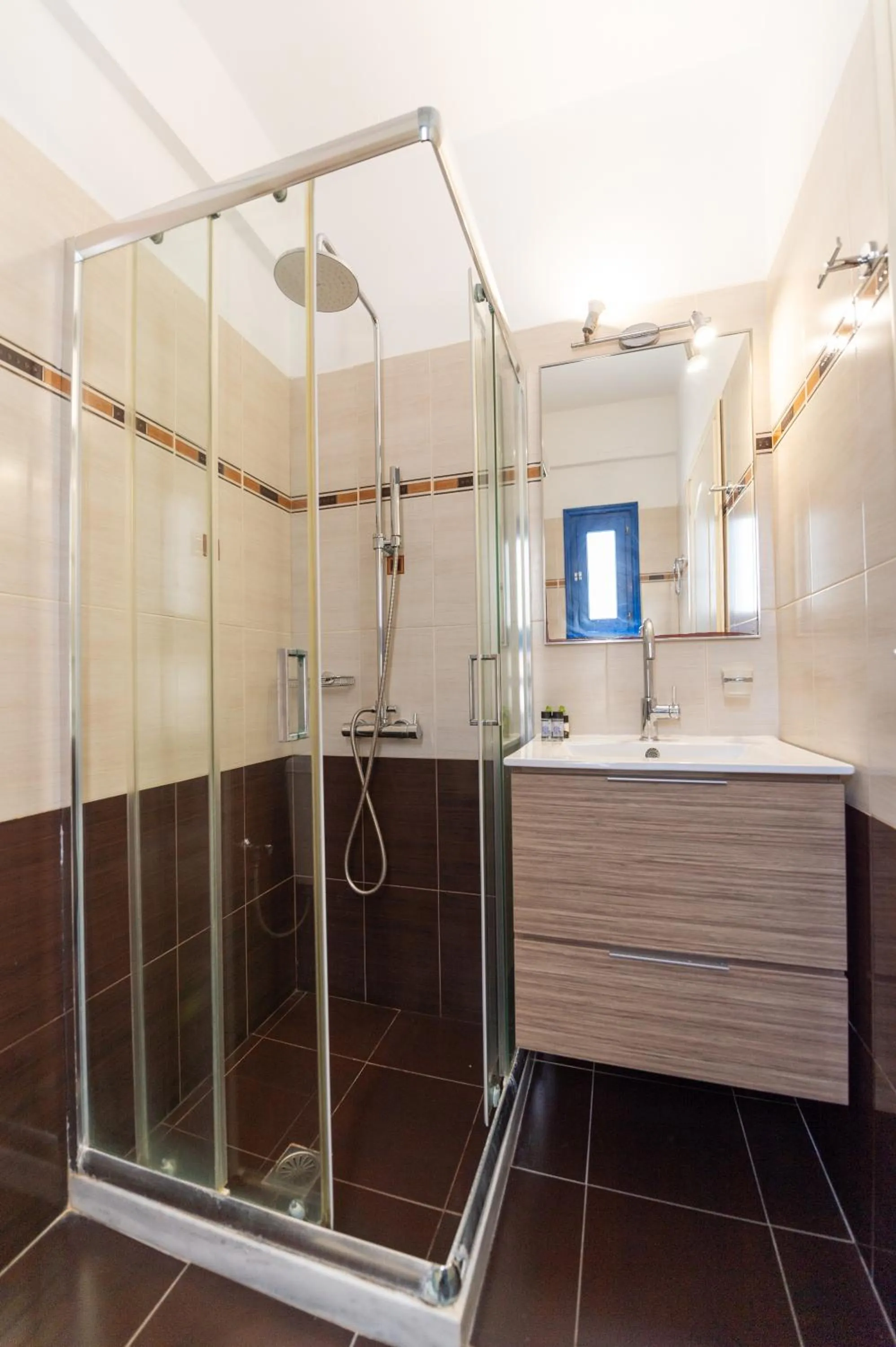 Shower in Sigal Villa