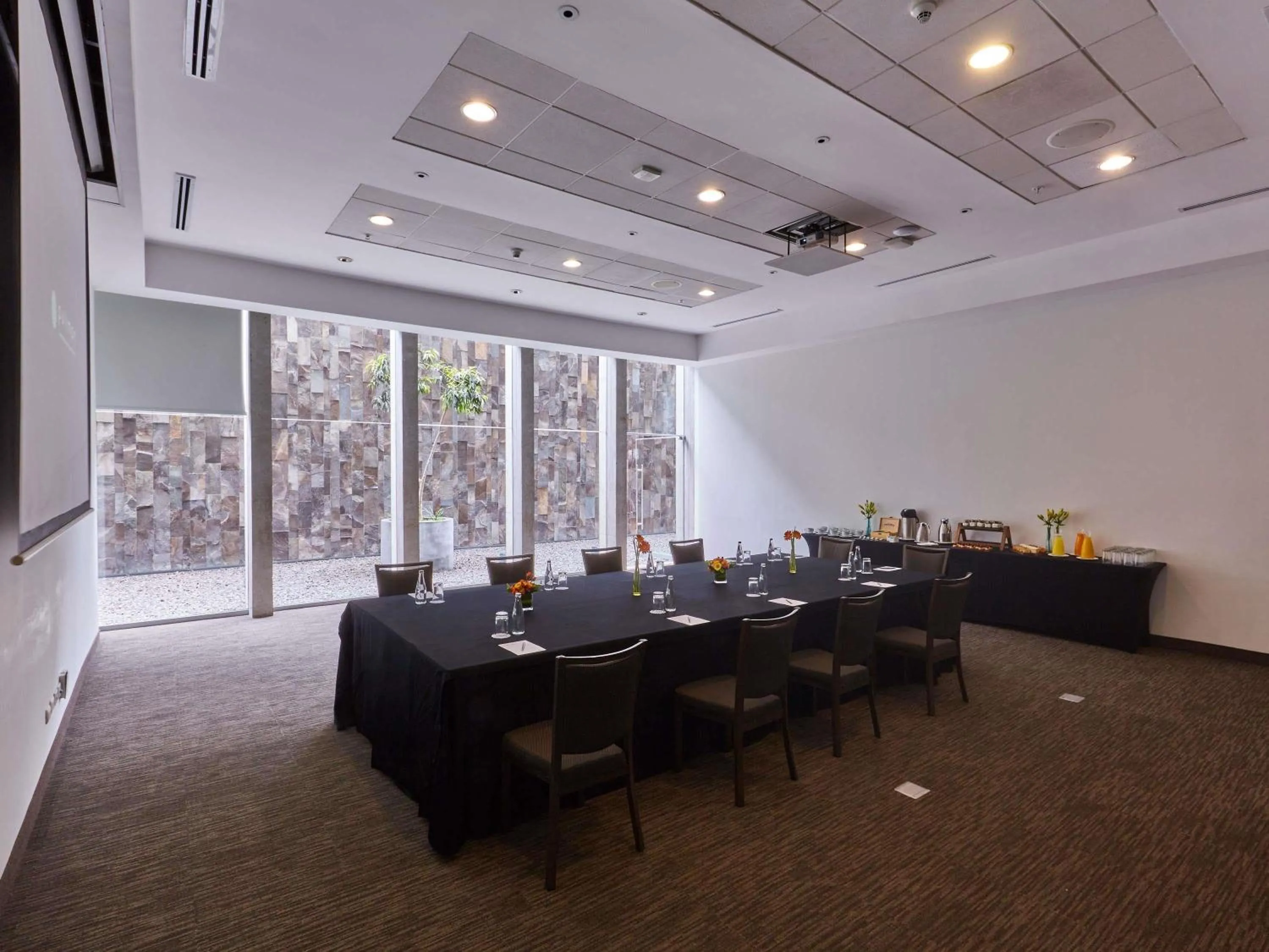 Meeting/conference room in Pullman Lima San Isidro