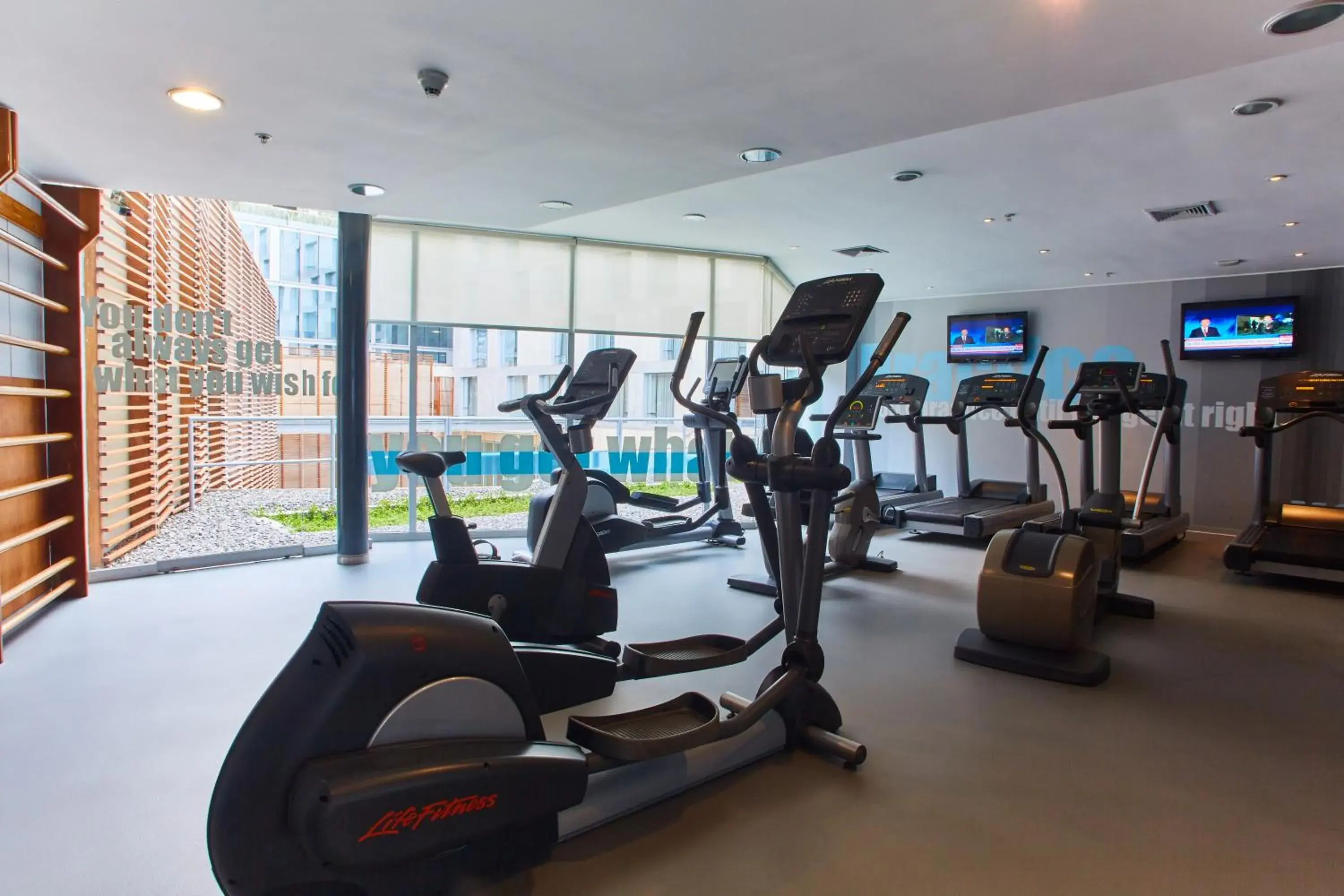 Fitness centre/facilities in Pullman Lima San Isidro Fitness centre/facilities in Pullman Lima San Isidro