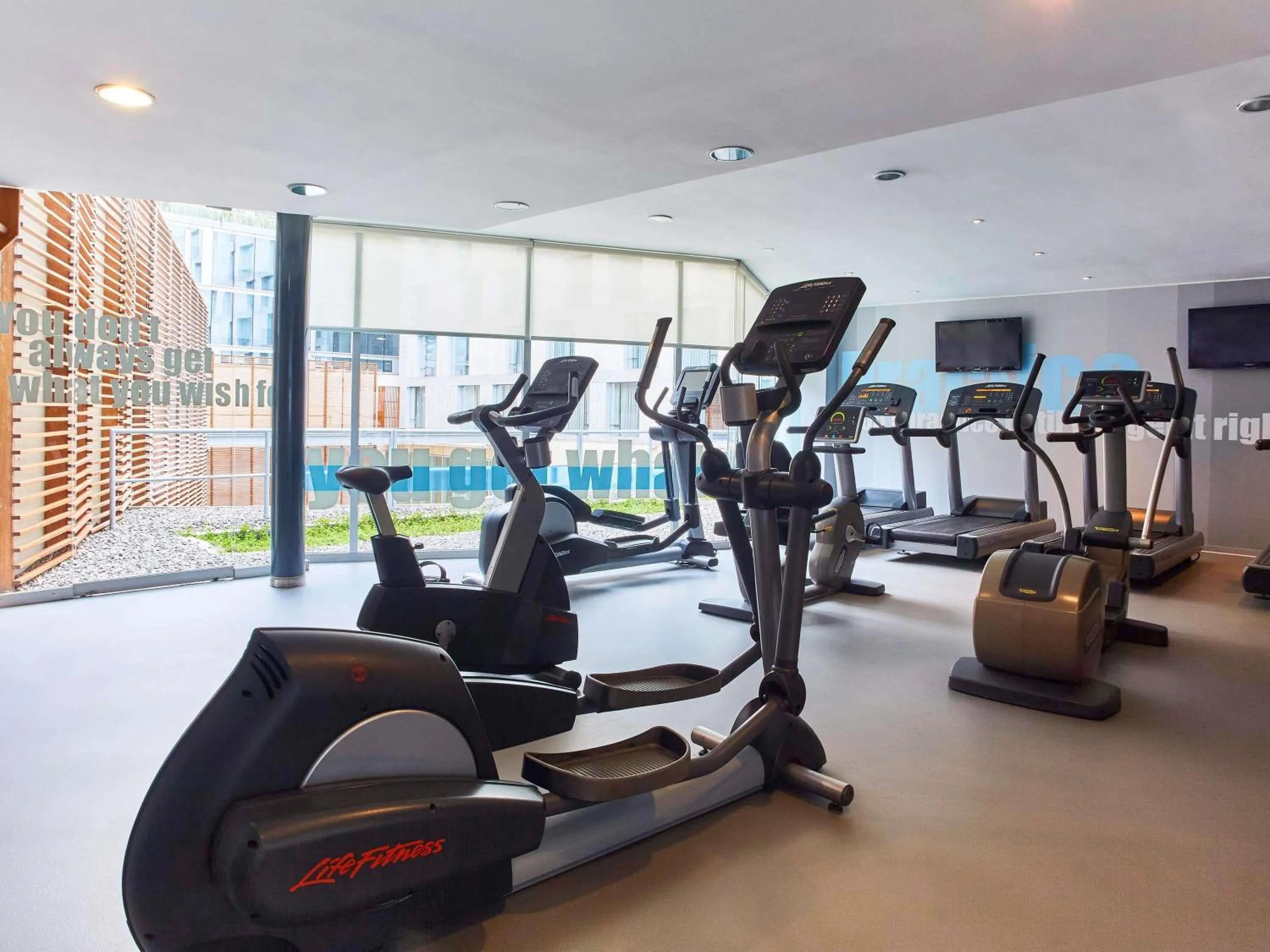 Fitness centre/facilities in Pullman Lima San Isidro
