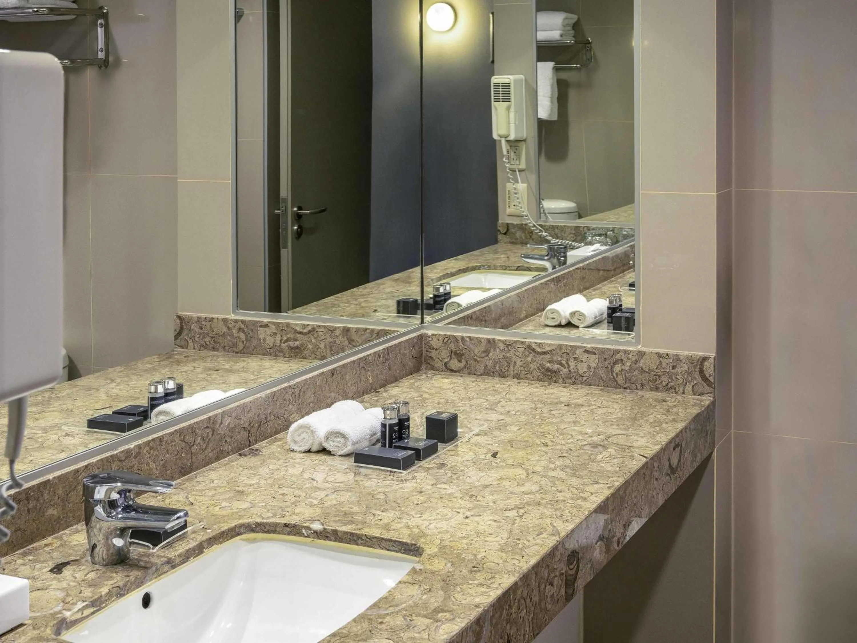 Bedroom in Pullman Lima San Isidro