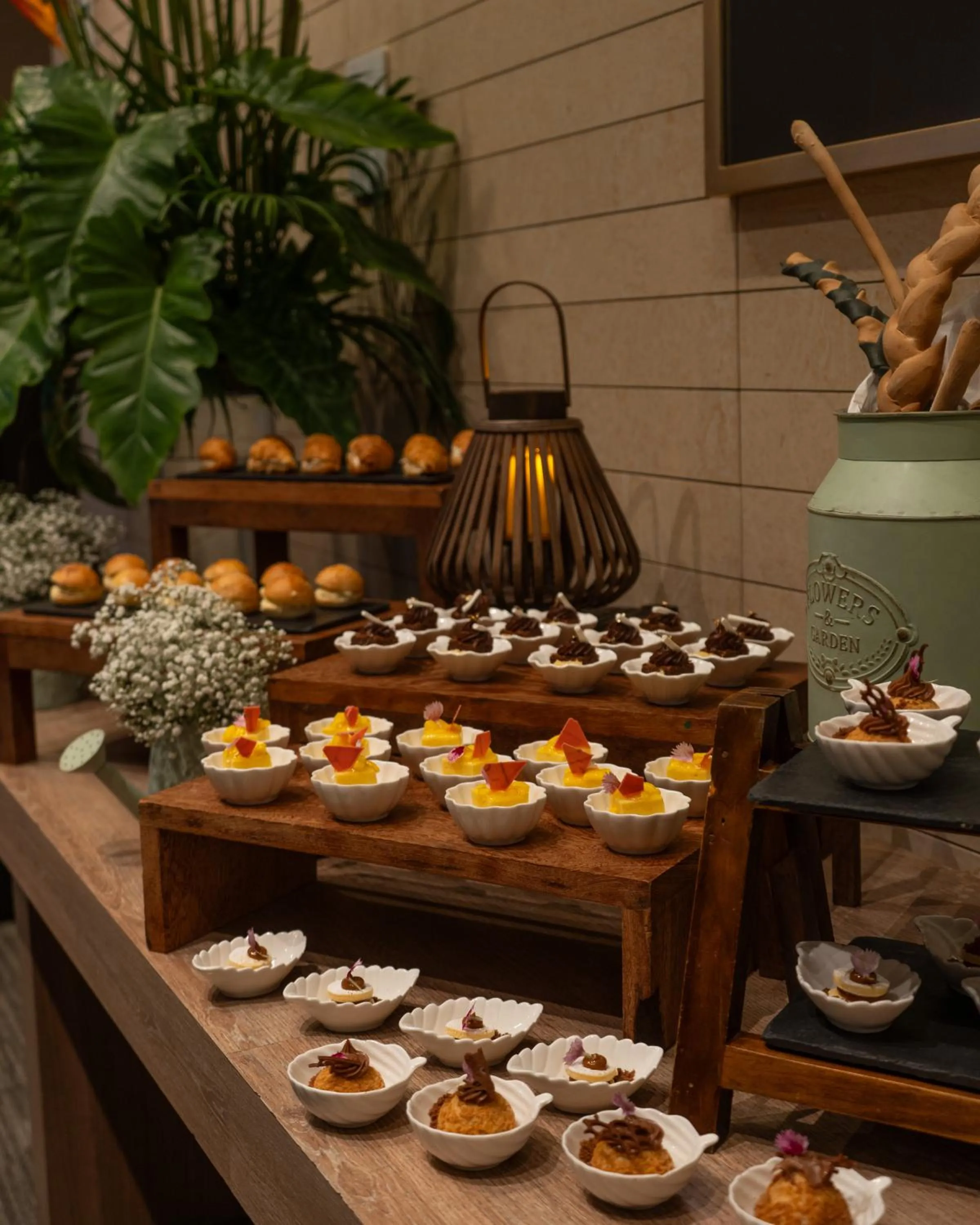 Food in Pullman Lima San Isidro