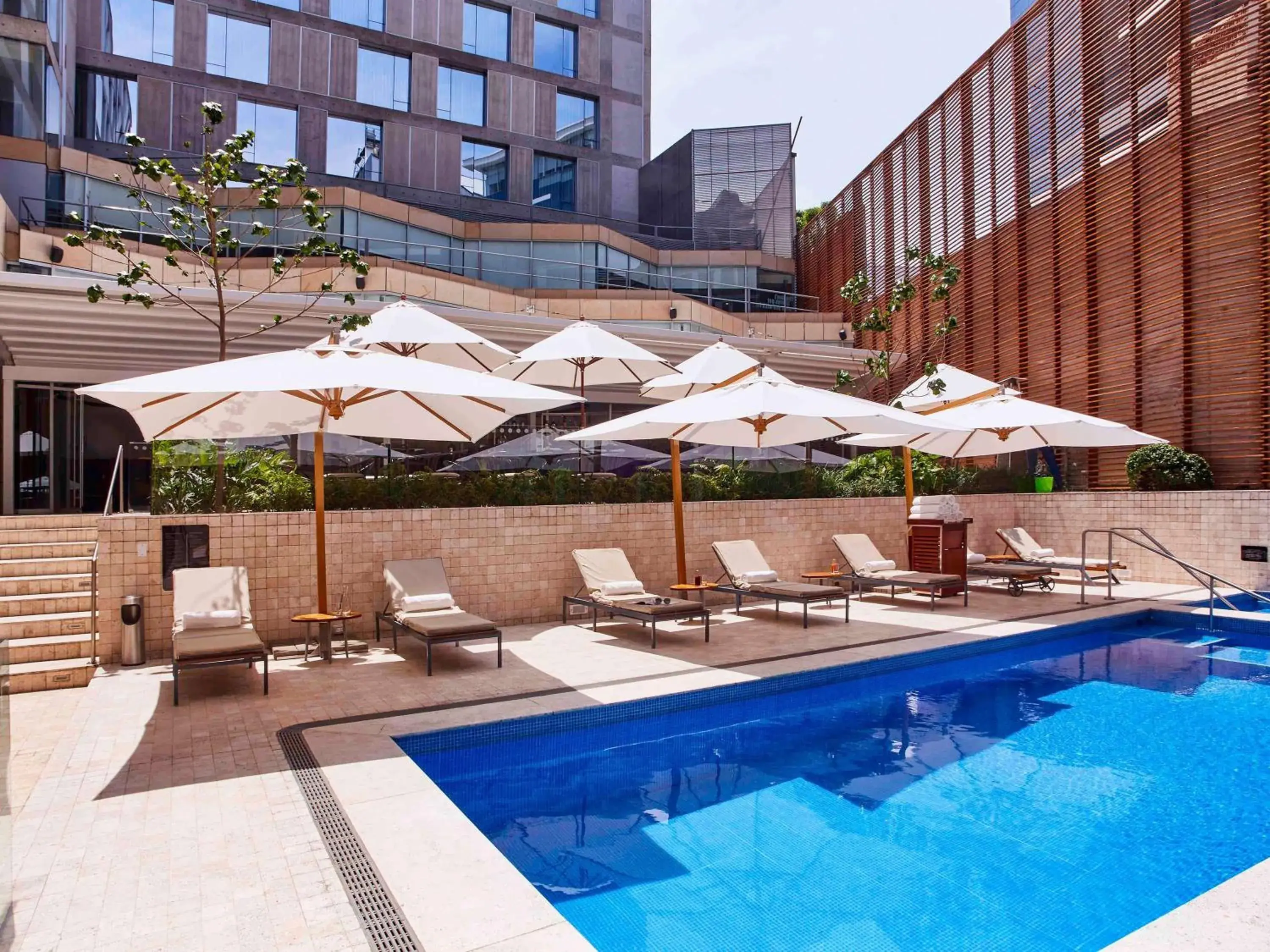 Property building in Pullman Lima San Isidro Property building in Pullman Lima San Isidro