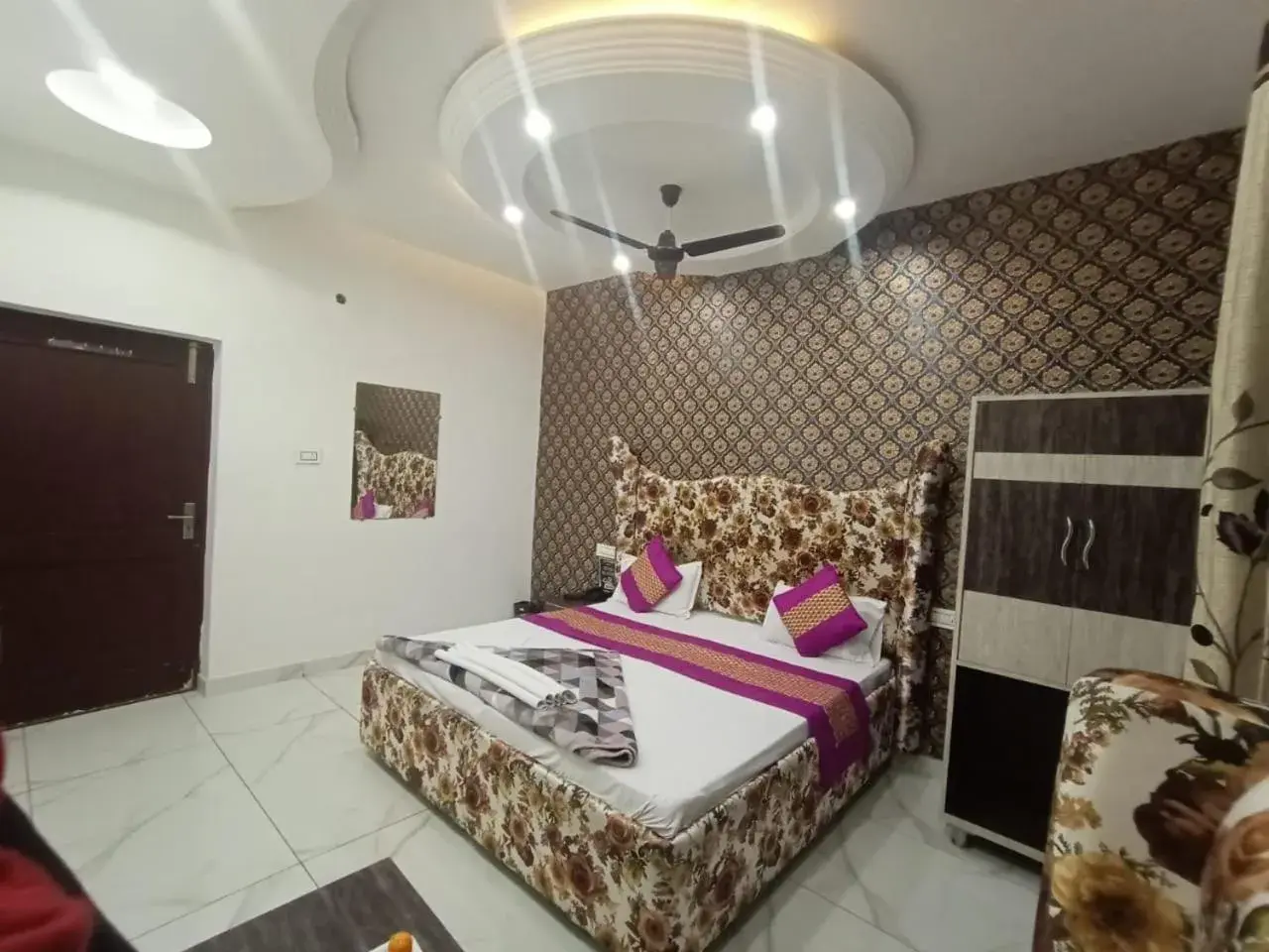King Room in Hotel Jai Surya King Room in Hotel Jai Surya