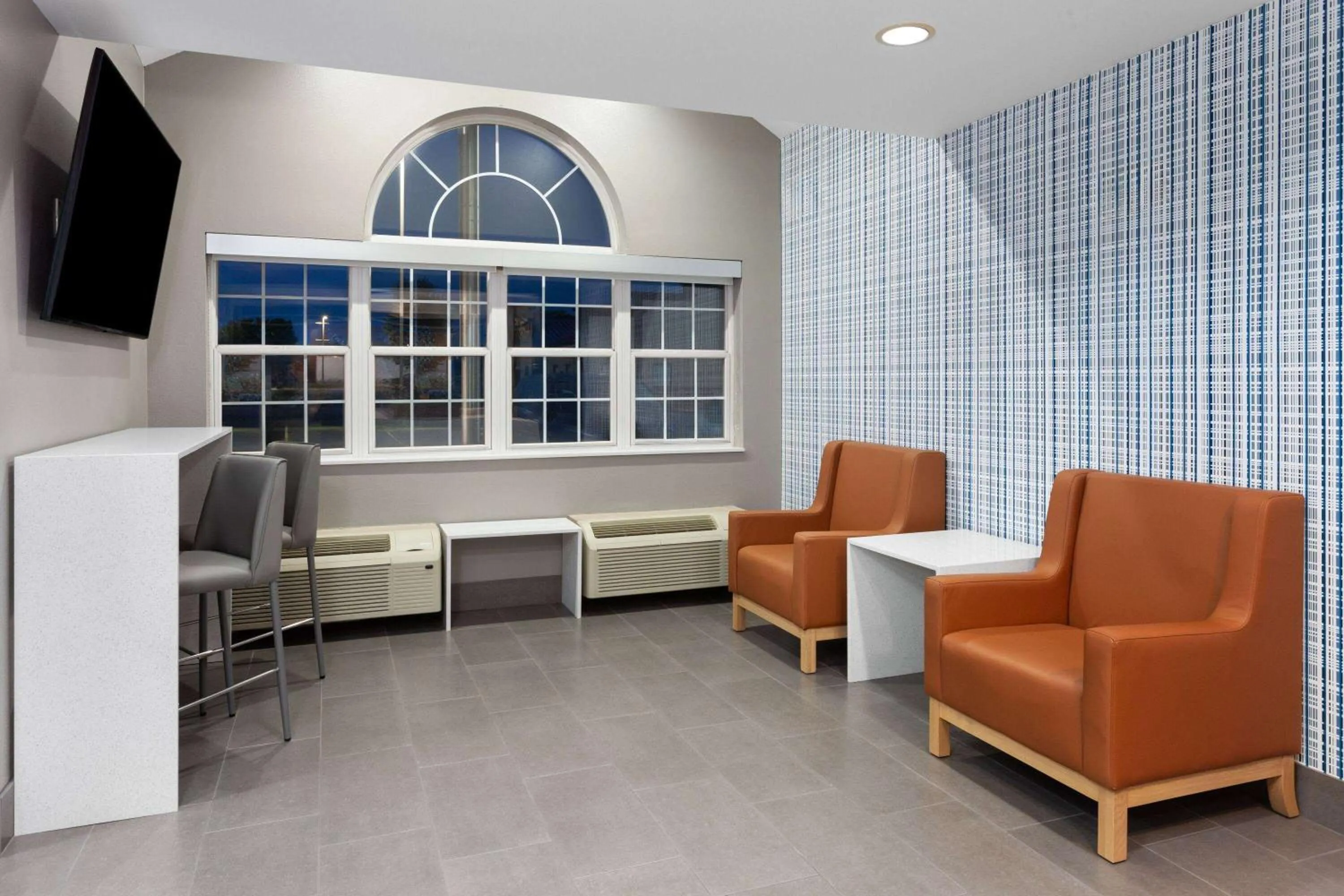 Lobby or reception in Microtel Inn by Wyndham Janesville