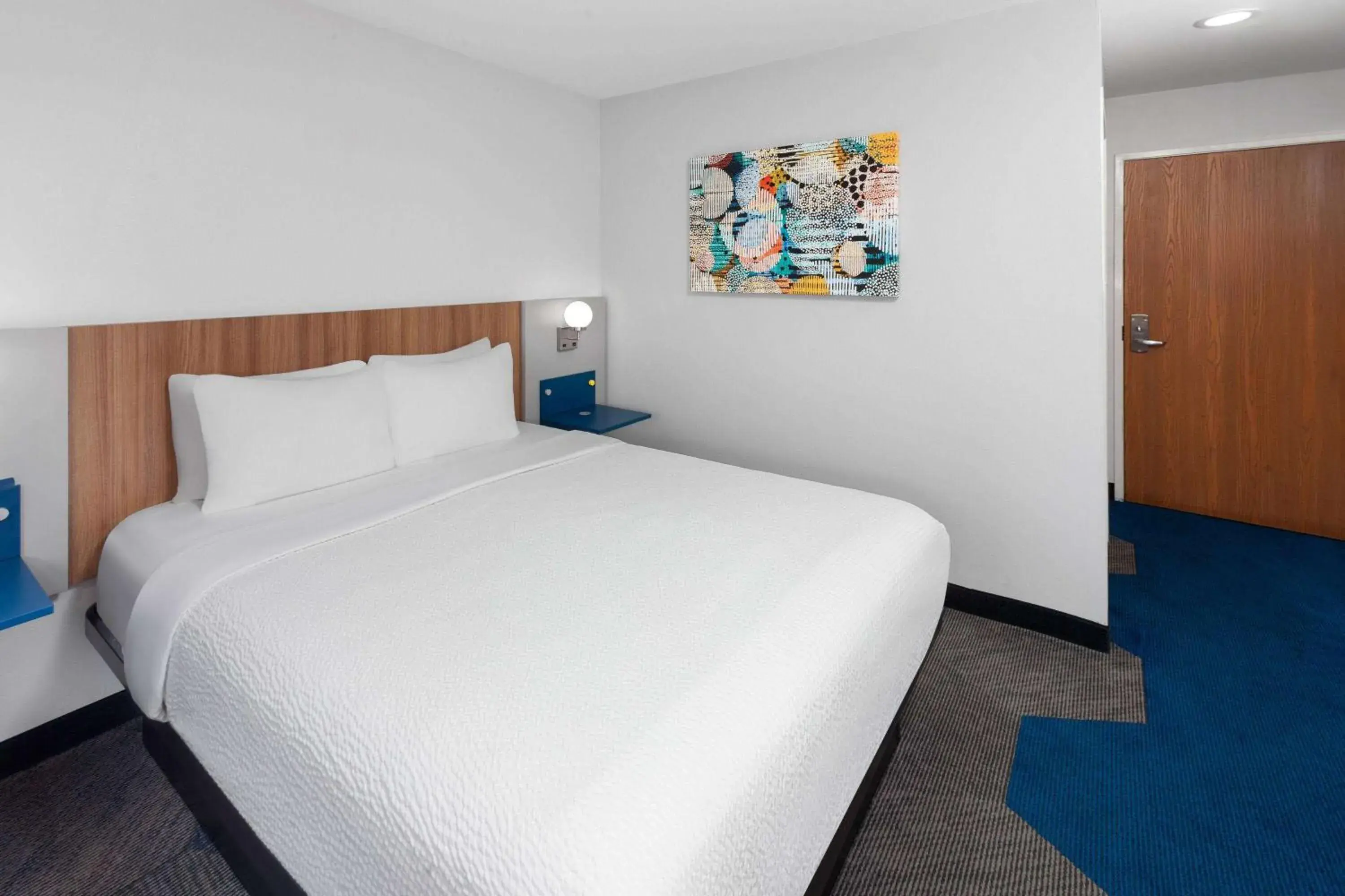 Photo of the whole room, Bed in Microtel Inn by Wyndham Janesville Photo of the whole room, Bed in Microtel Inn by Wyndham Janesville