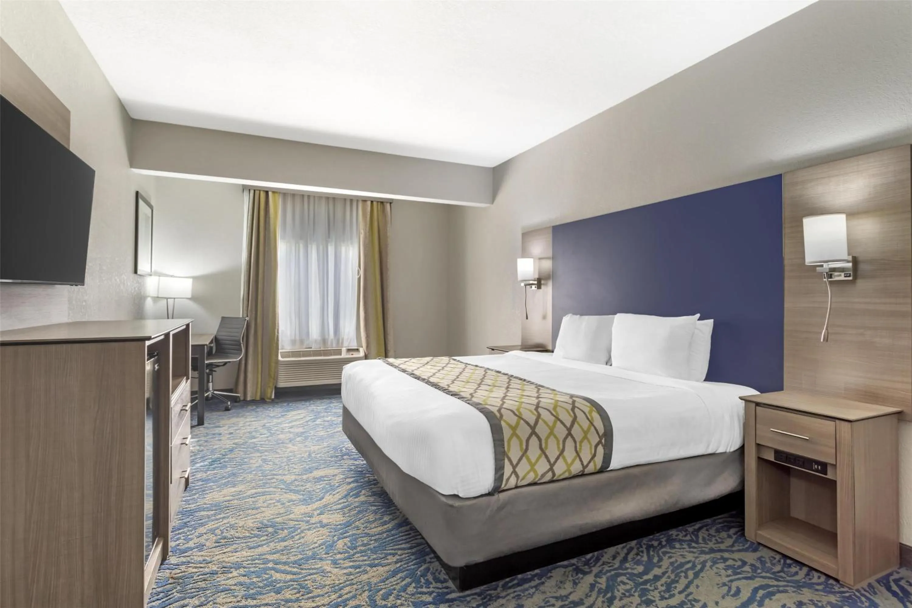 Bedroom, Bed in Best Western Knoxville Airport / Alcoa, TN