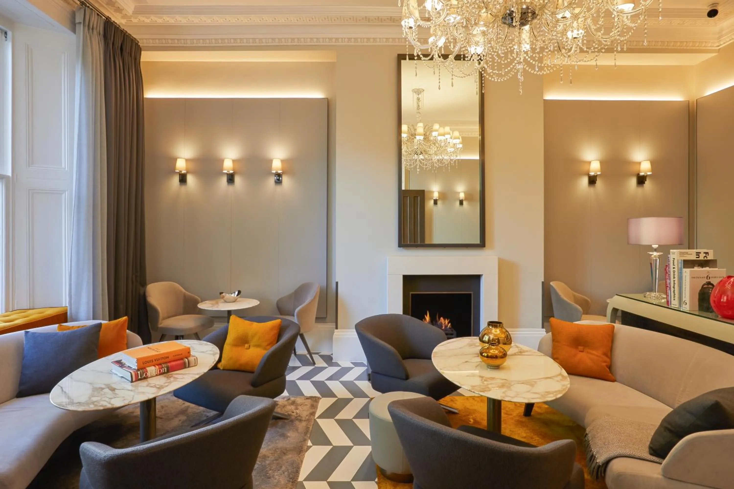 Lounge or bar in Eccleston Square Hotel