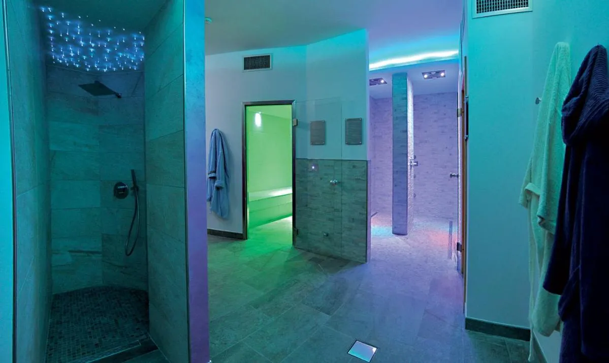 Spa and wellness centre/facilities in Villa Flora