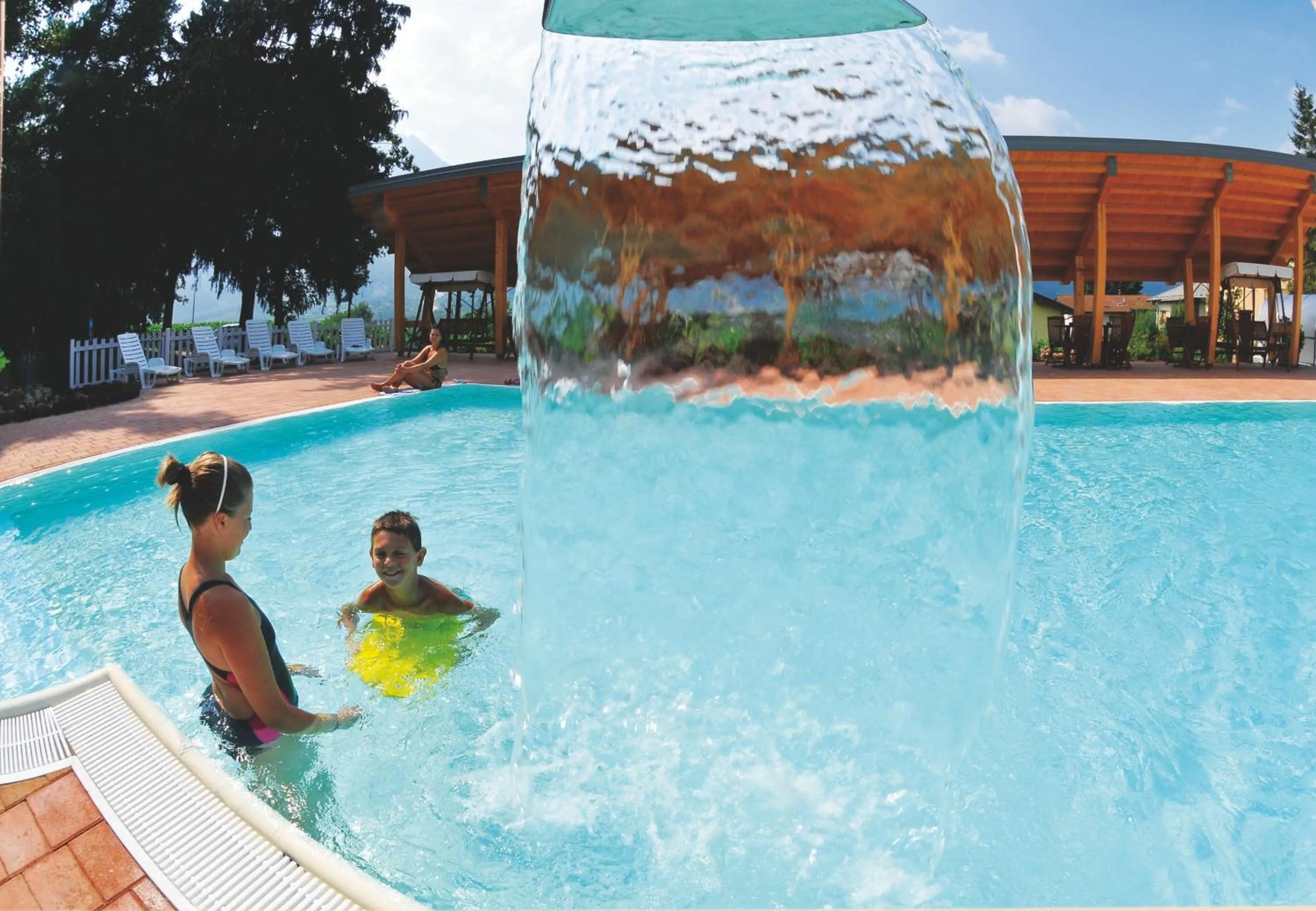 Swimming pool in Villa Flora