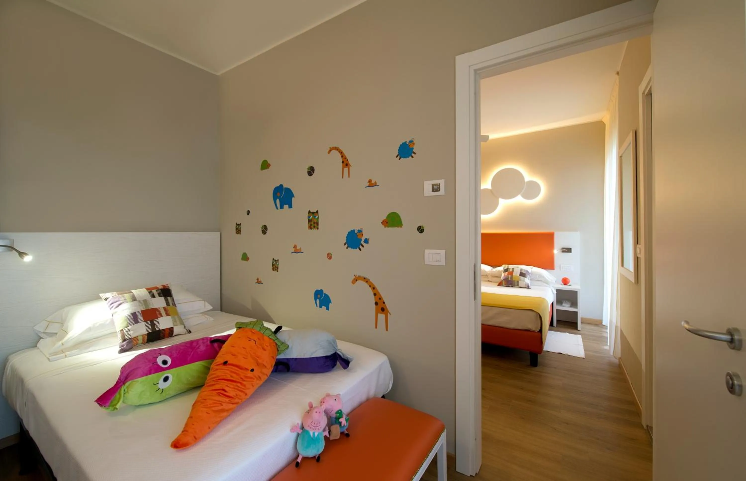 UNA HOTELS Imperial Beach Hotel