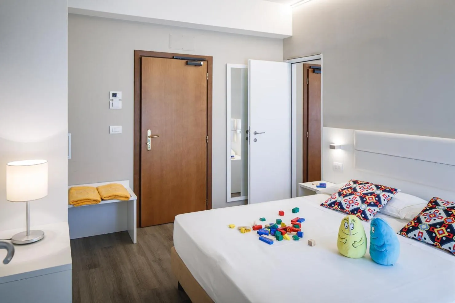 UNA HOTELS Imperial Beach Hotel