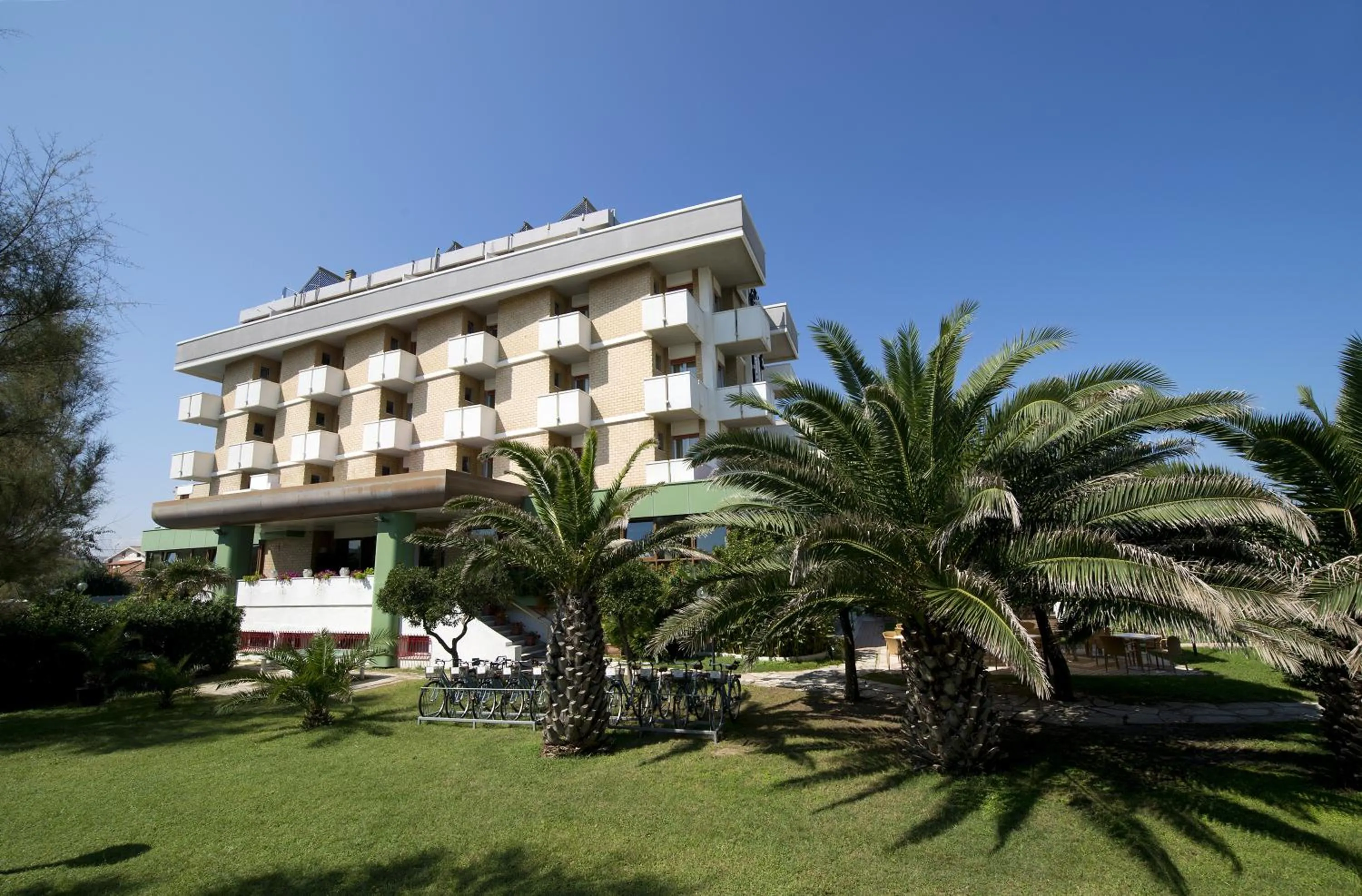 Activities in UNA HOTELS Imperial Beach Hotel