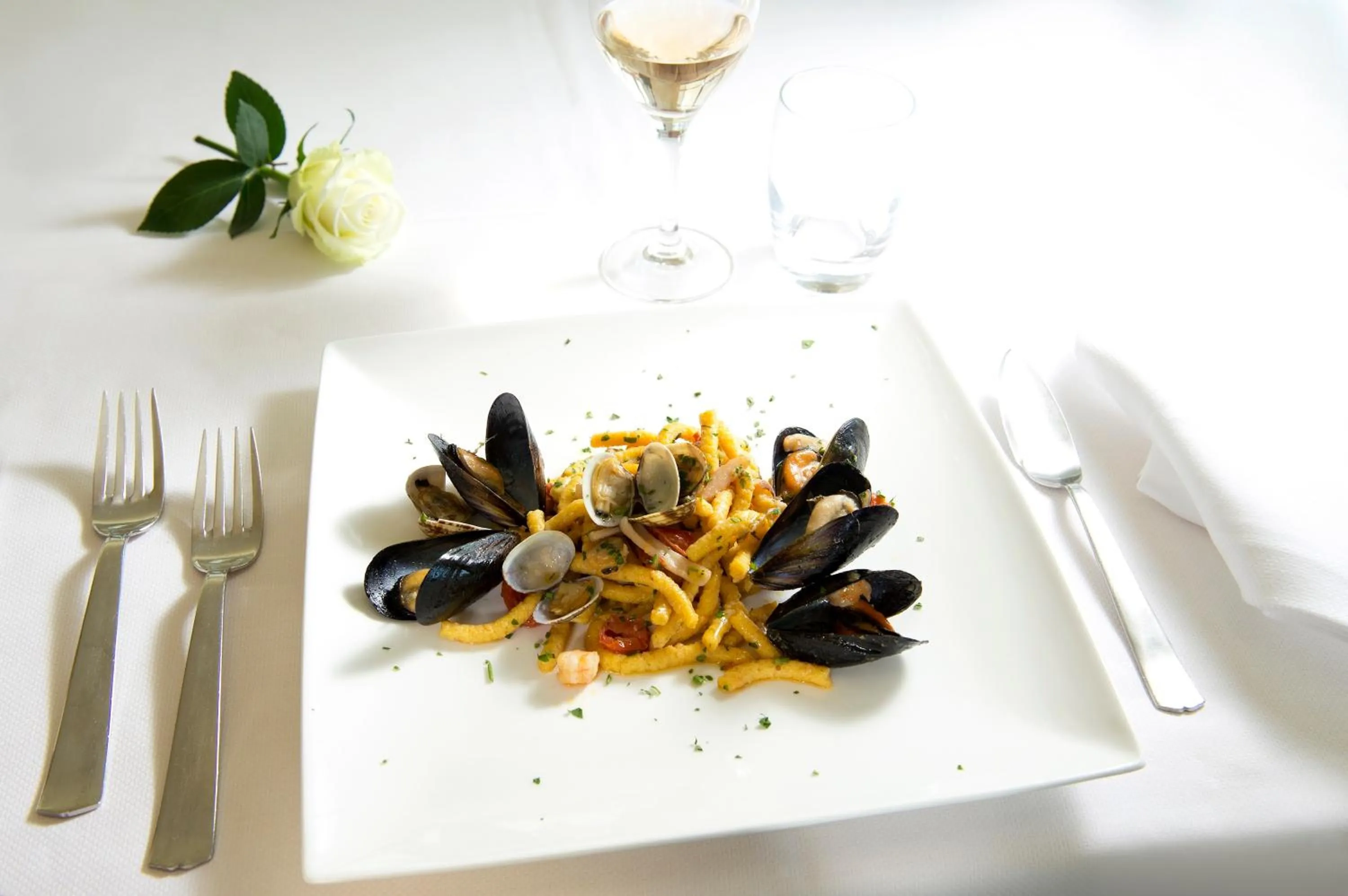 Restaurant/places to eat in UNA HOTELS Imperial Beach Hotel