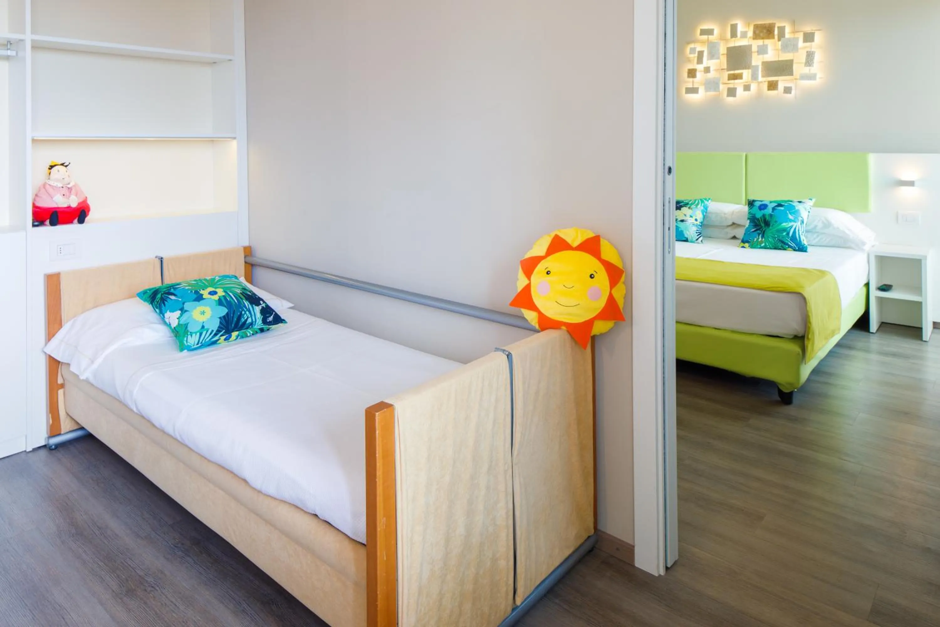 UNA HOTELS Imperial Beach Hotel