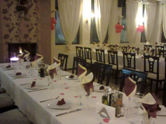 Restaurant/places to eat in Elli Greco Hotel