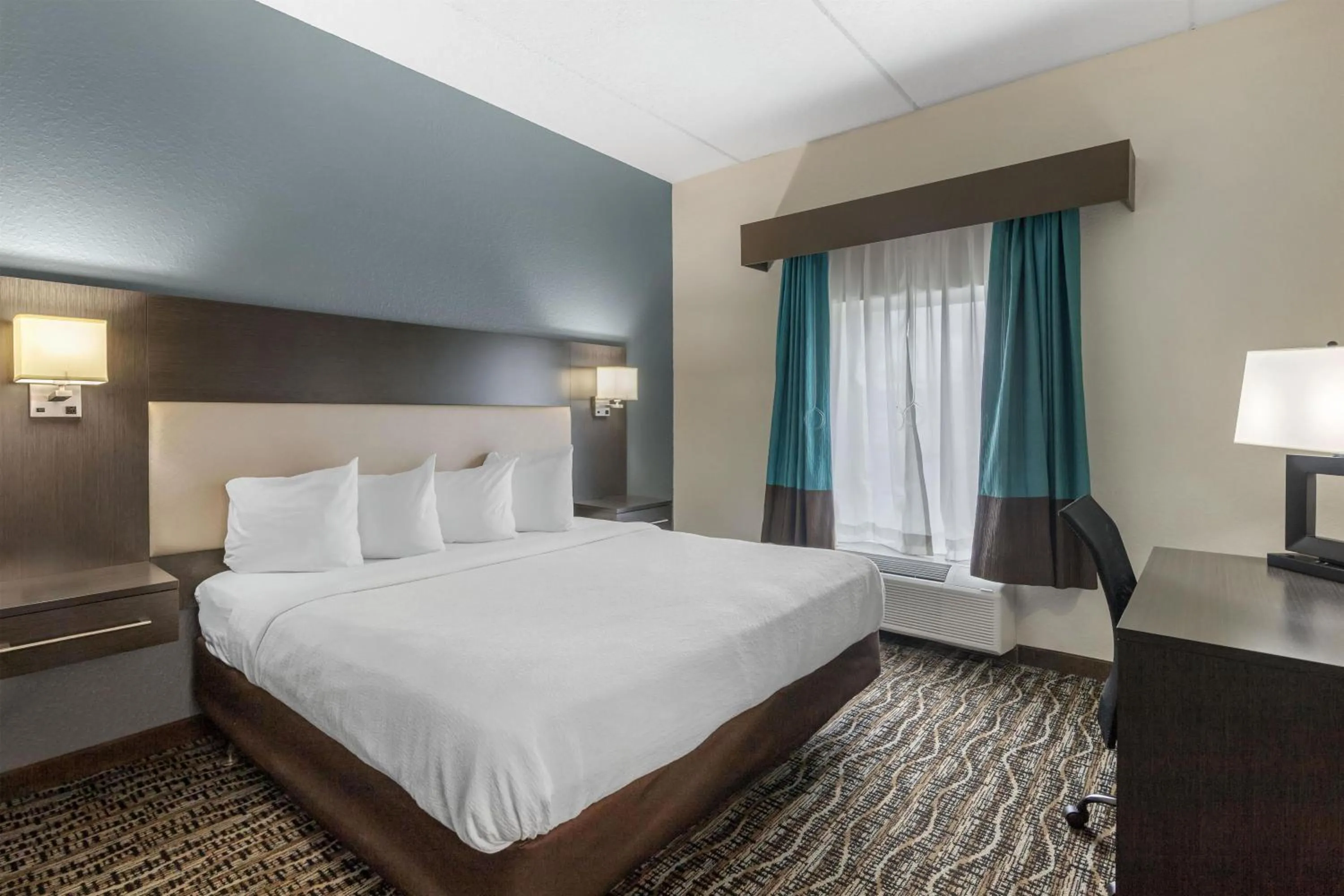 Bedroom, Bed in Best Western Waldo Inn & Suites