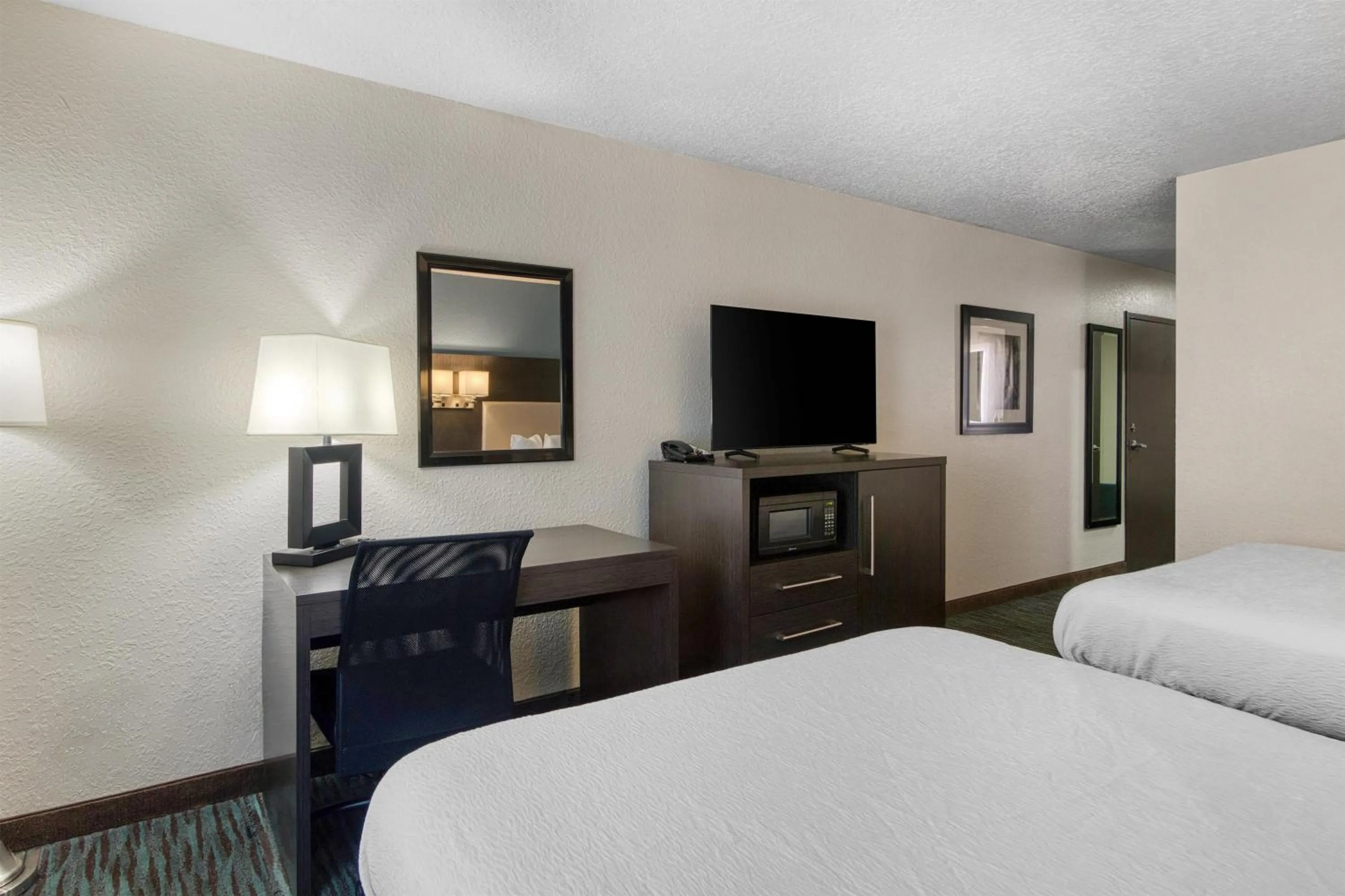 Bedroom, Bed in Best Western Waldo Inn & Suites