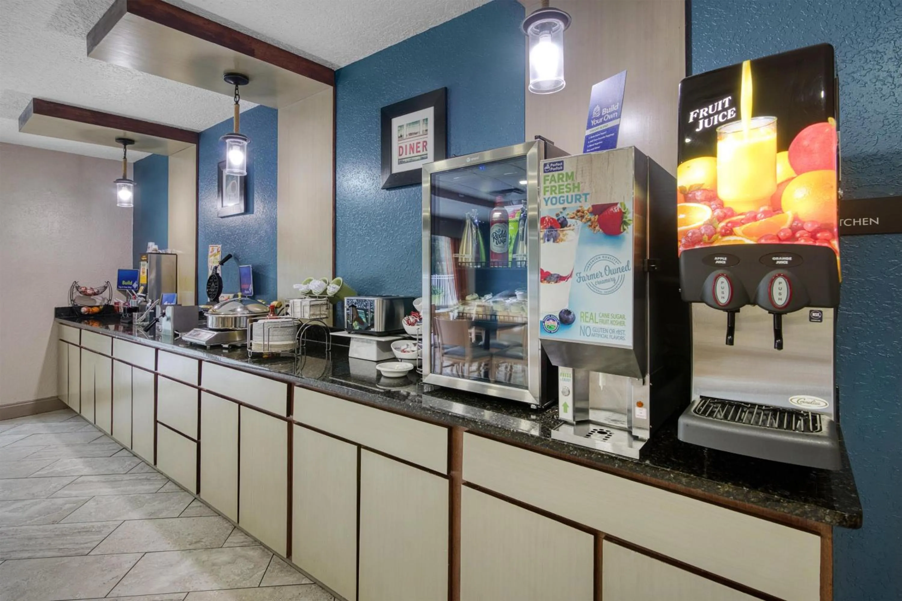 Breakfast in Best Western Waldo Inn & Suites