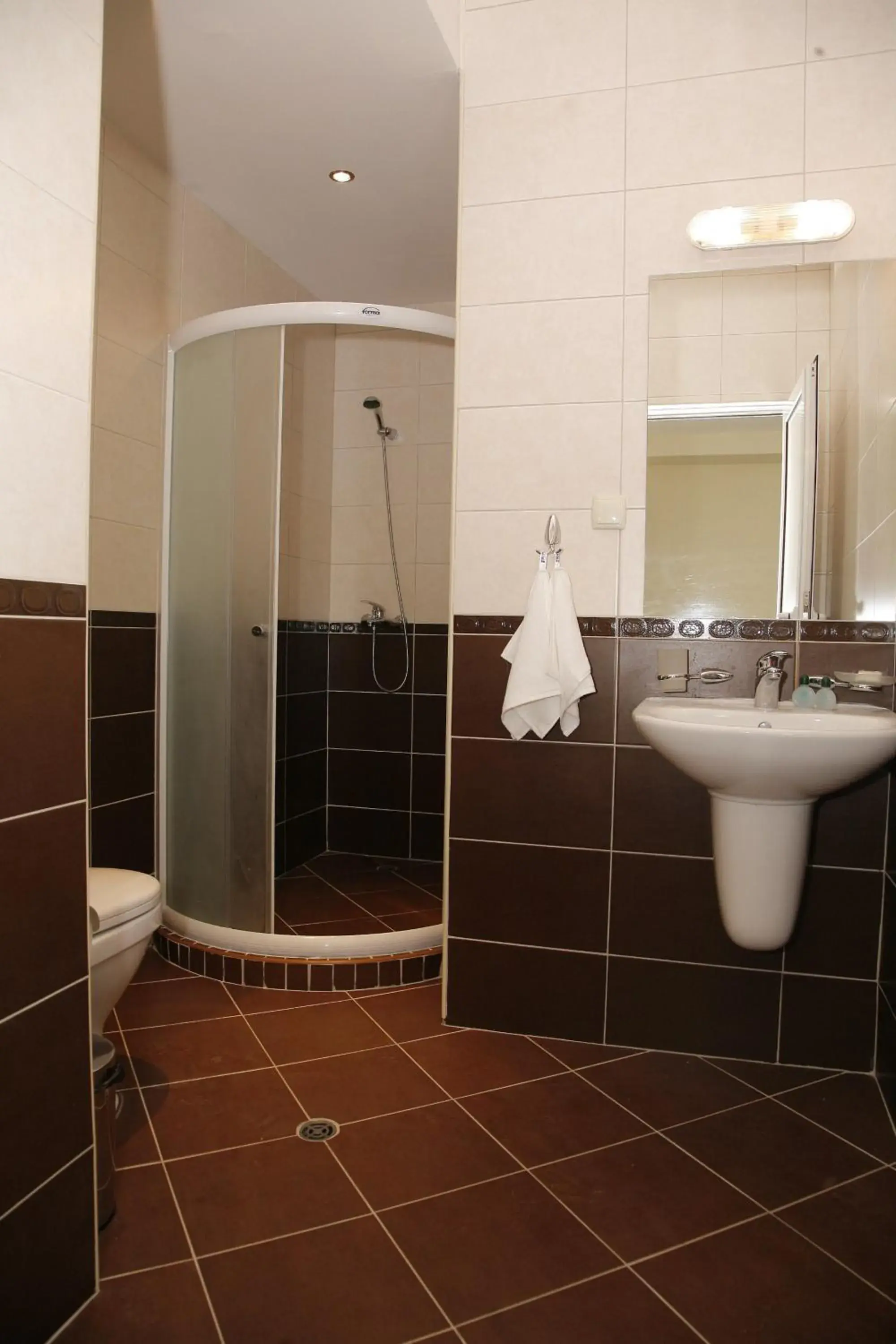 Triple Room in Melsa COOP Hotel Triple Room in Melsa COOP Hotel