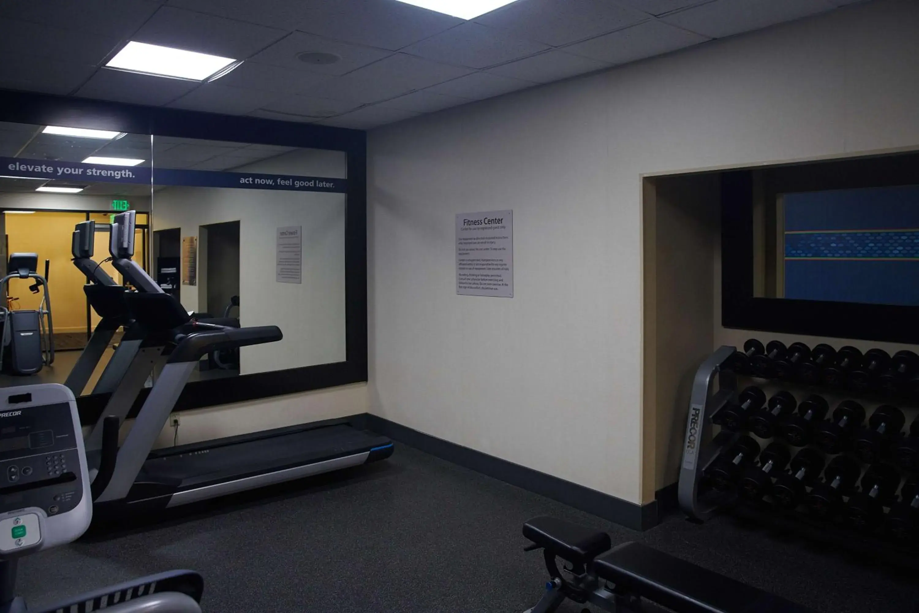Fitness centre/facilities in Hampton Inn & Suites Sherman Oaks Fitness centre/facilities in Hampton Inn & Suites Sherman Oaks