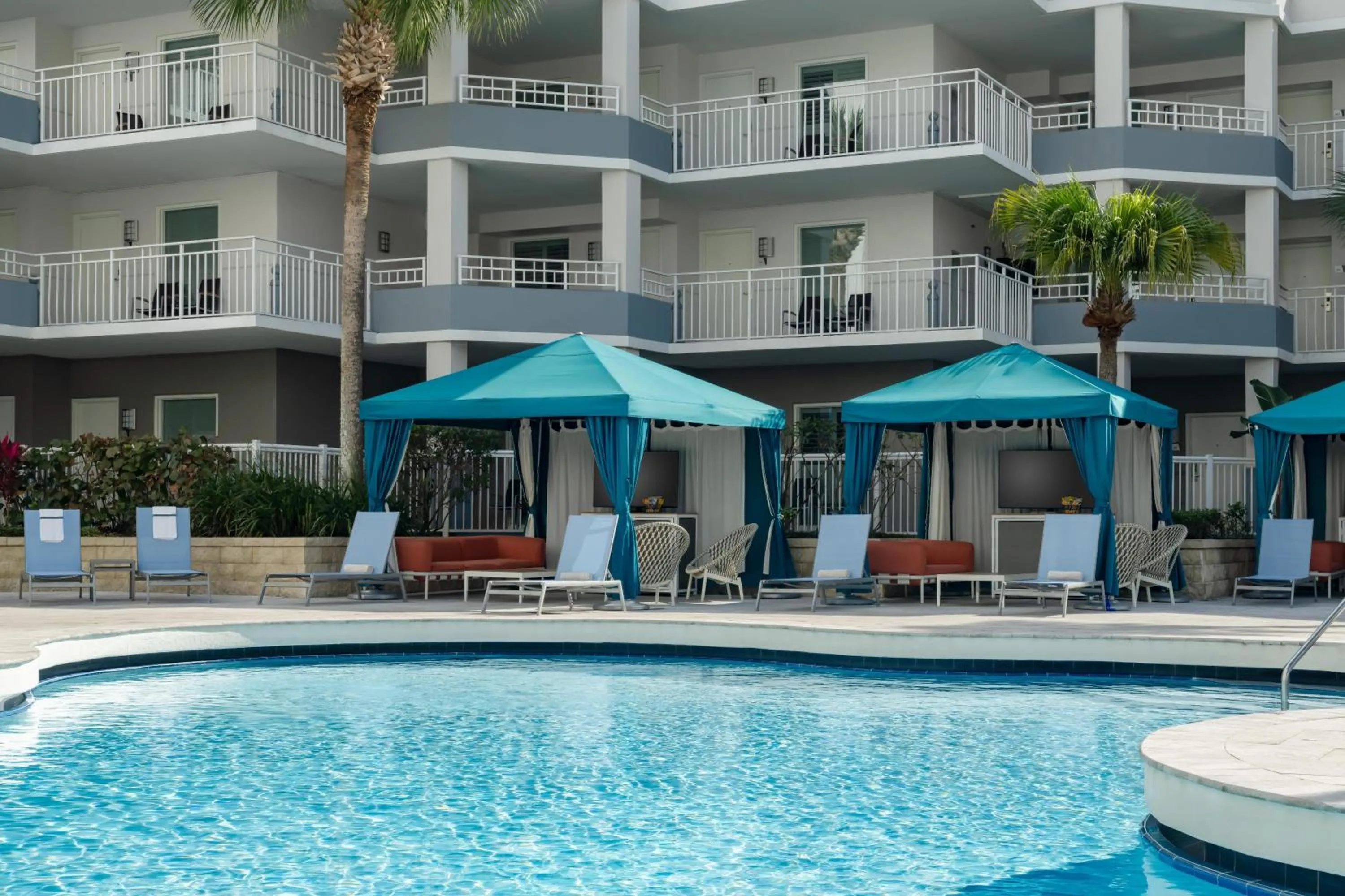 Pool view in Embassy Suites by Hilton Orlando Lake Buena Vista Resort