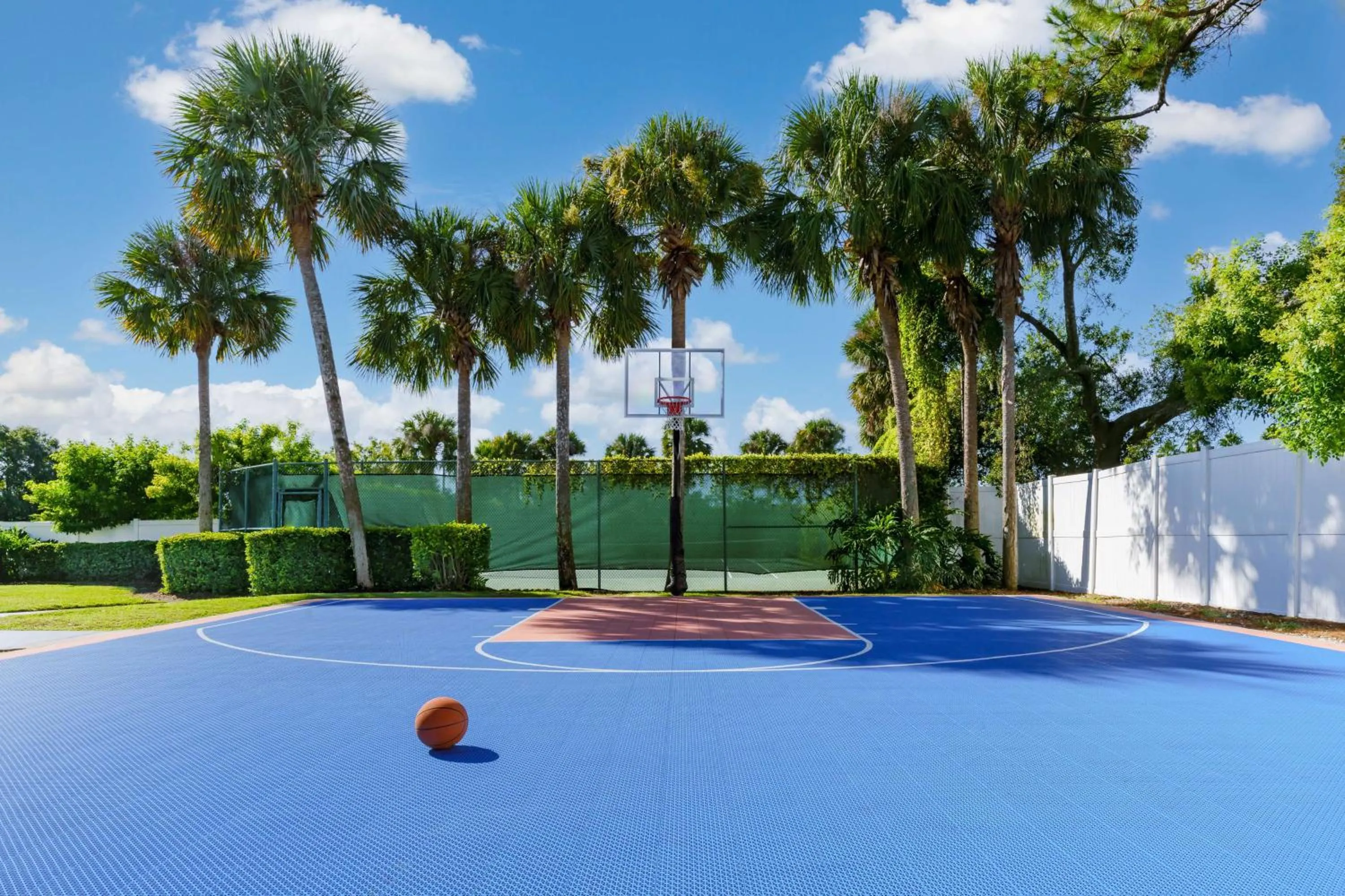 Sports in Embassy Suites by Hilton Orlando Lake Buena Vista Resort