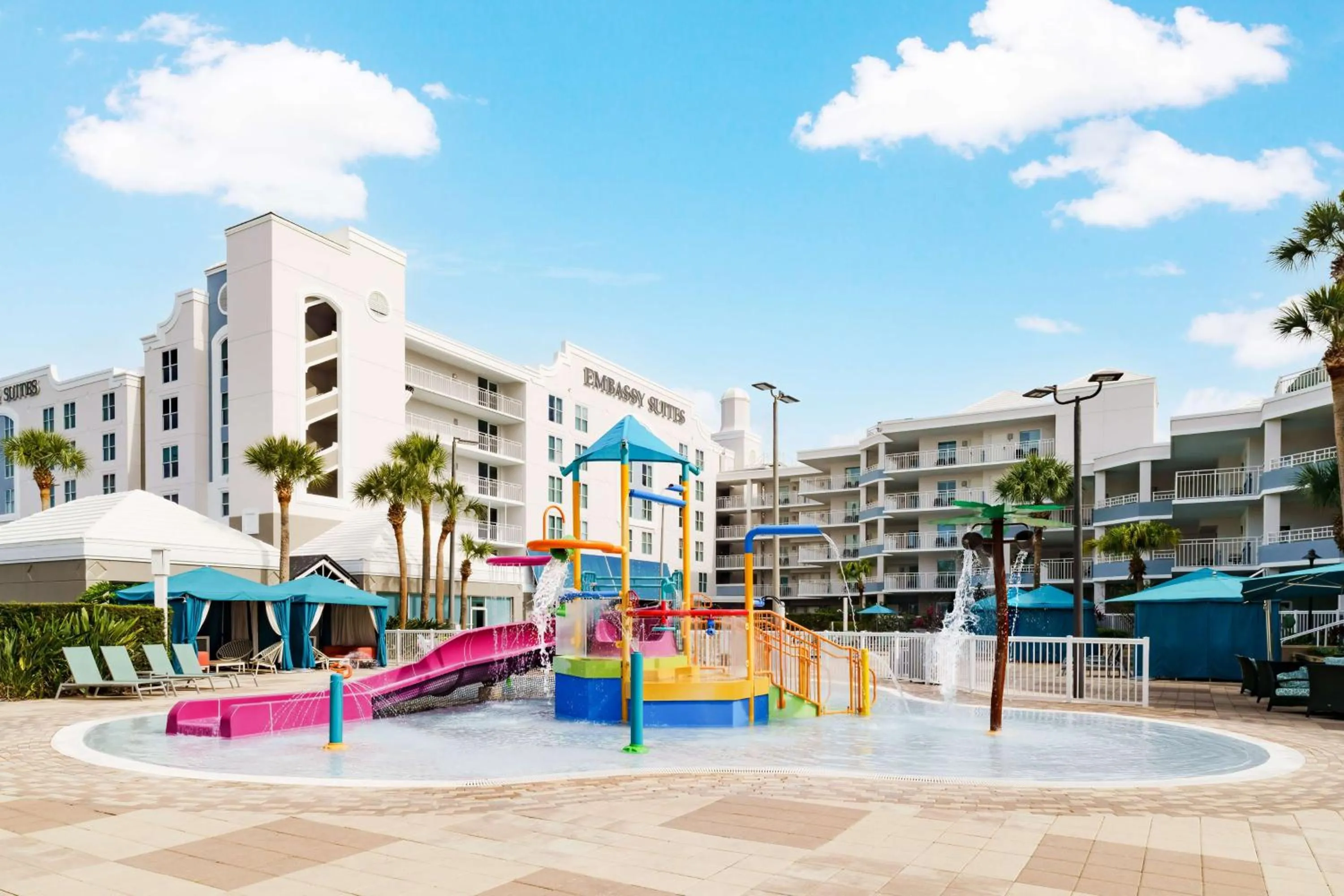 Pool view in Embassy Suites by Hilton Orlando Lake Buena Vista Resort