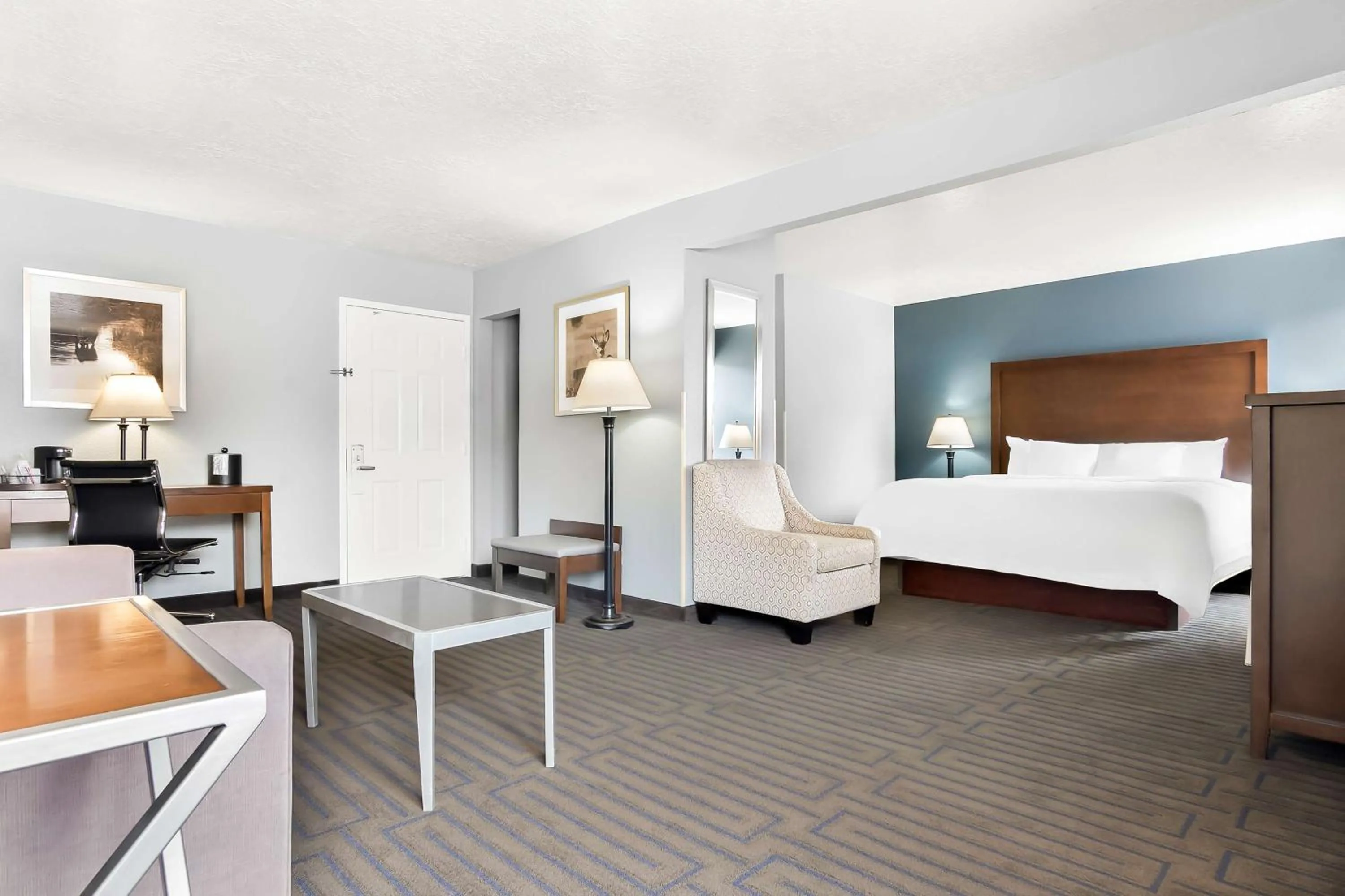 Photo of the whole room, Bed in Best Western Pocatello Inn