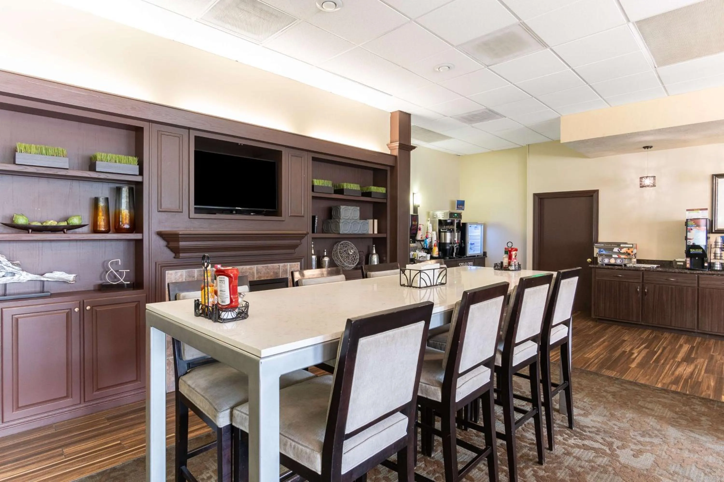 Restaurant/places to eat in Best Western Pocatello Inn