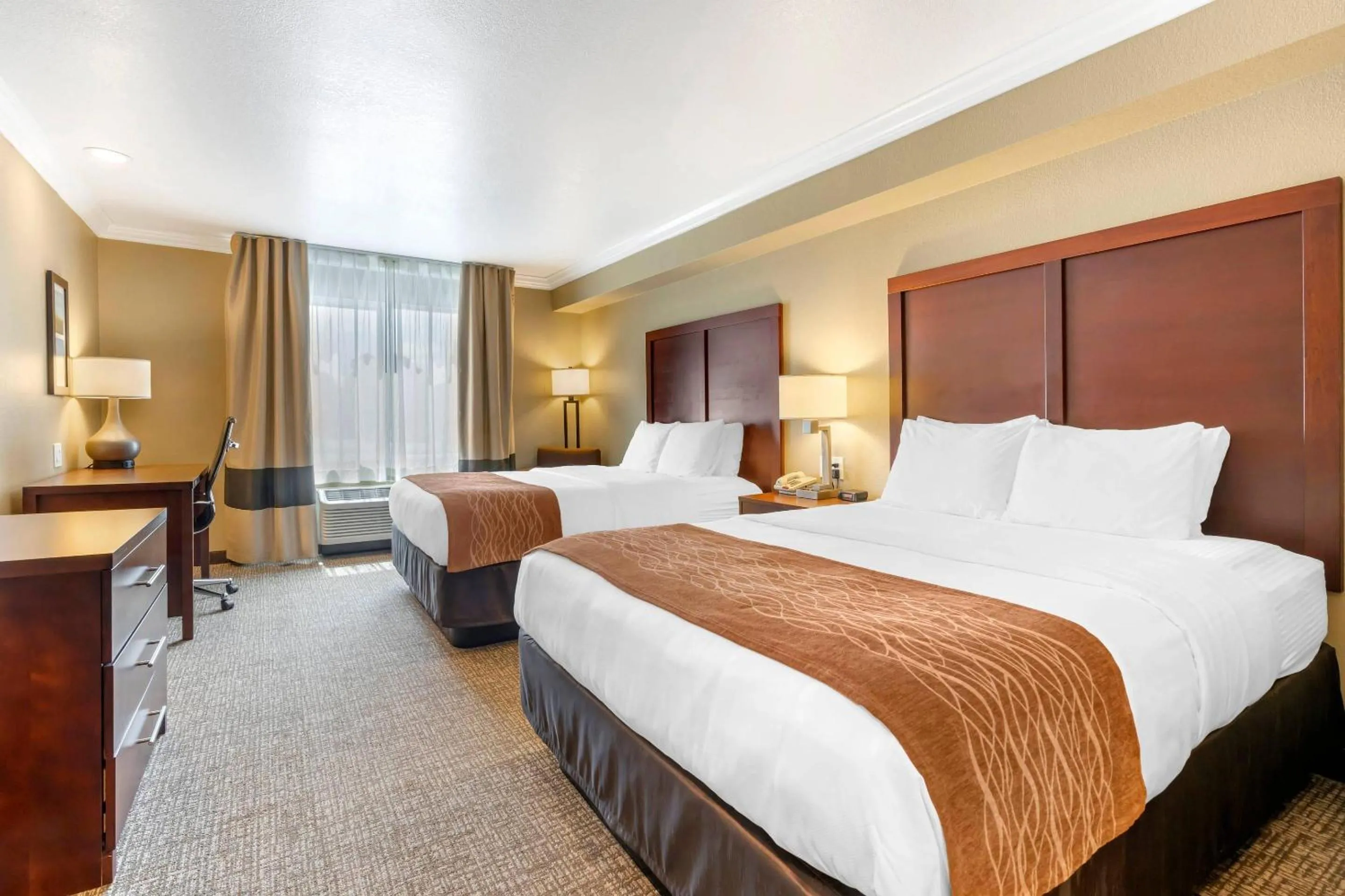 Bedroom, Bed in Comfort Inn Arcata