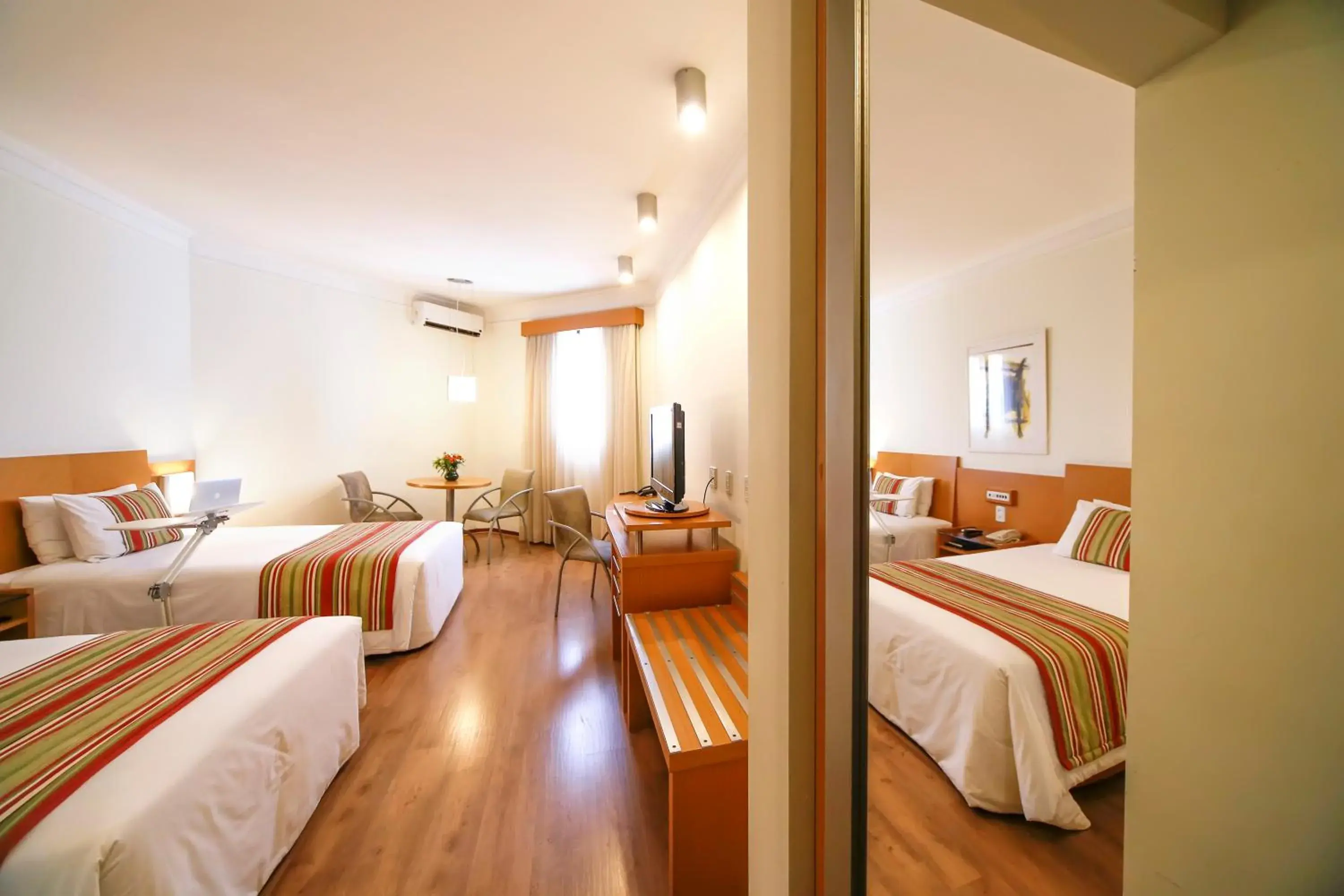 Photo of the whole room, Bed in Grand Hotel Royal Sorocaba by Atlantica Photo of the whole room, Bed in Grand Hotel Royal Sorocaba by Atlantica