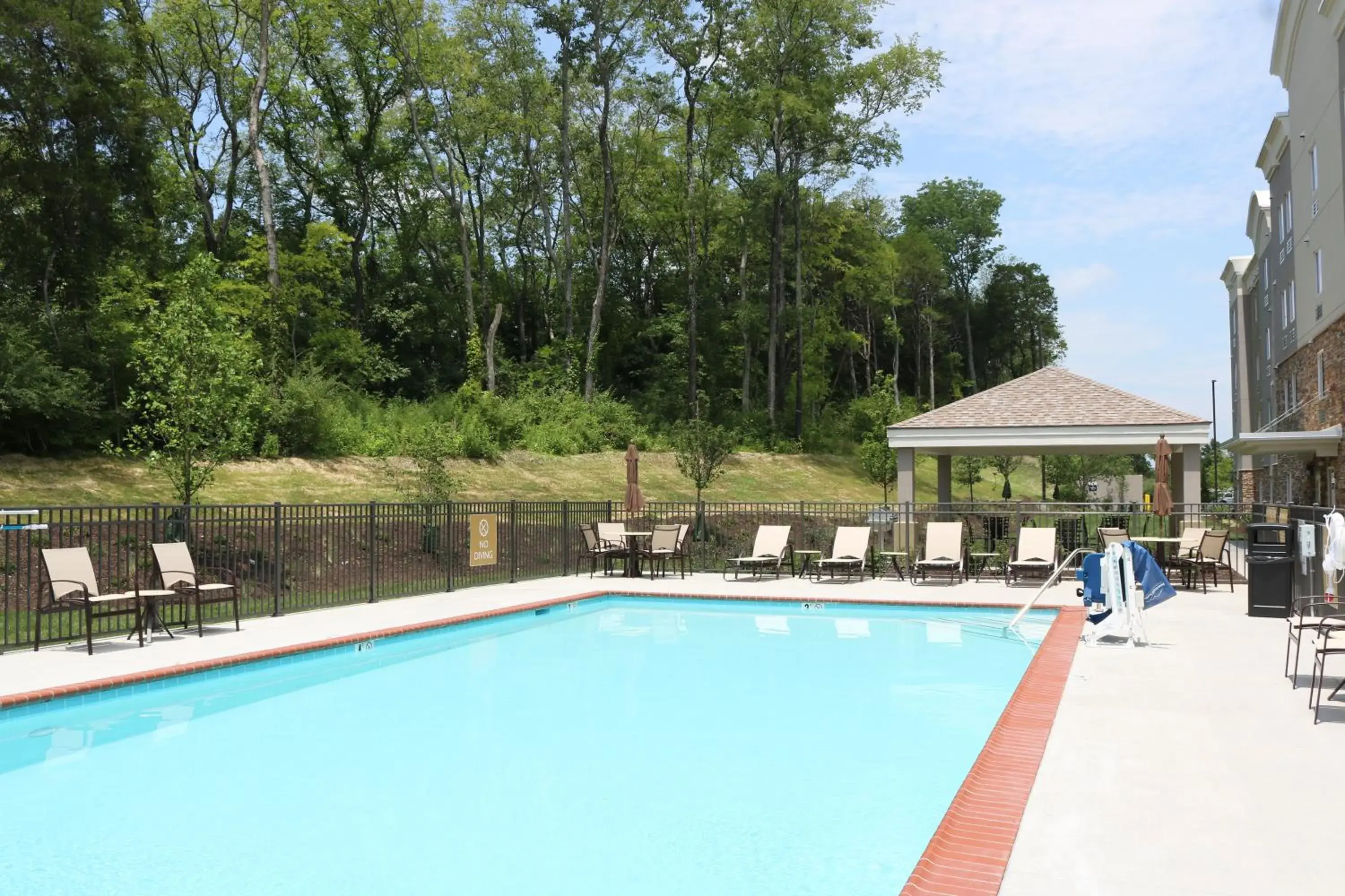 Swimming pool in Candlewood Suites Nashville - Goodlettsville by IHG Swimming pool in Candlewood Suites Nashville - Goodlettsville by IHG