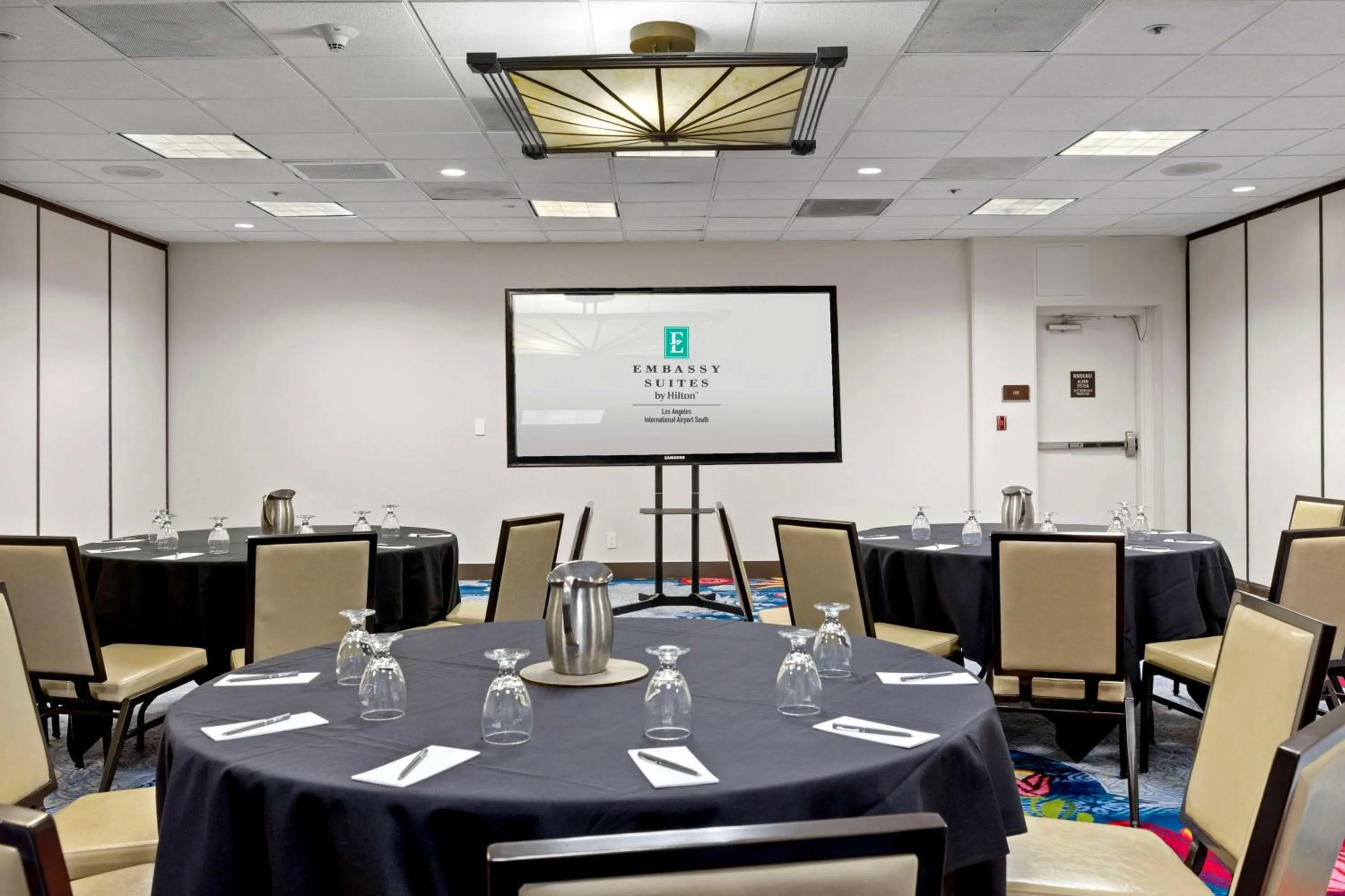 Meeting/conference room in Embassy Suites by Hilton Los Angeles International Airport South