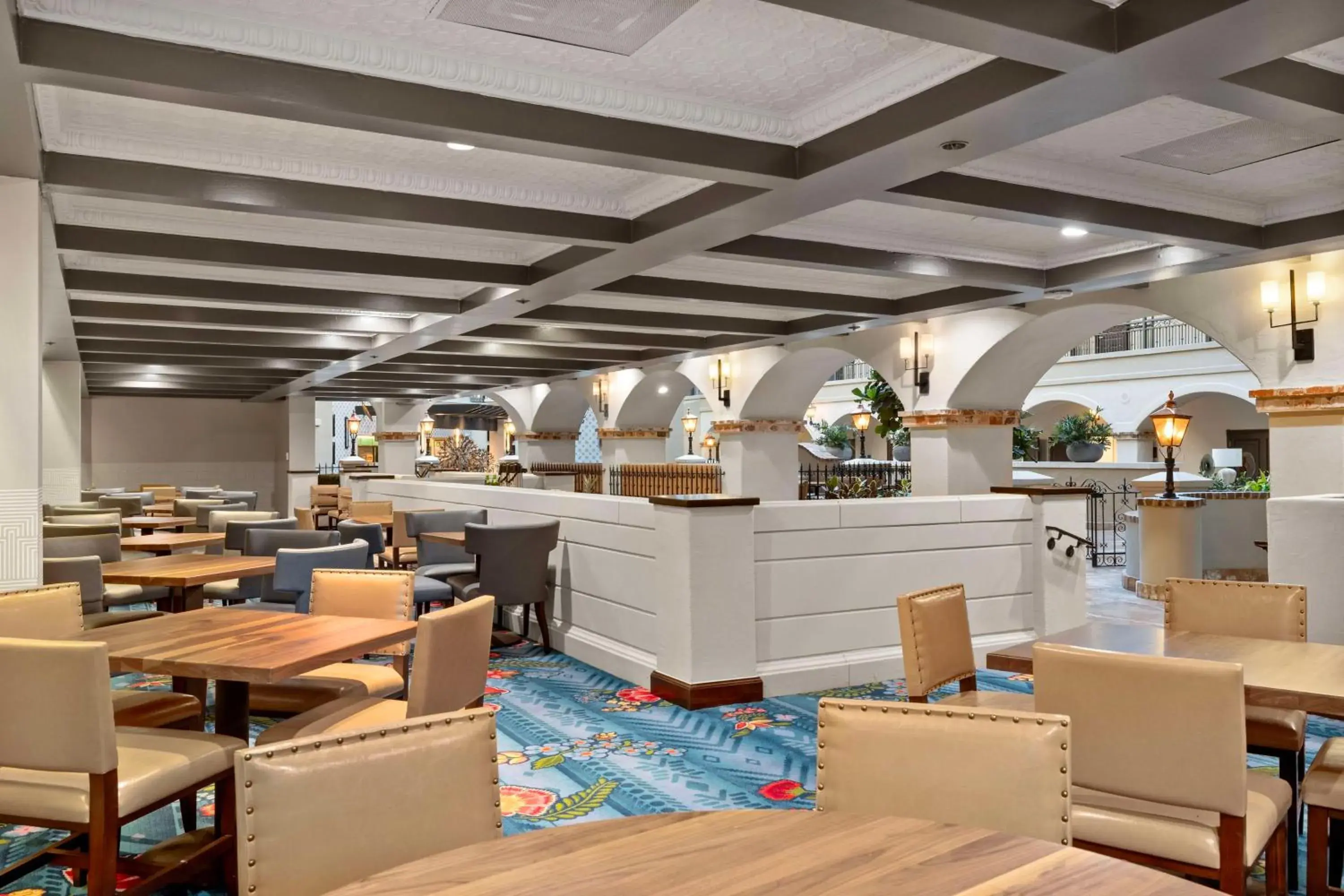 Restaurant/places to eat in Embassy Suites by Hilton Los Angeles International Airport South Restaurant/places to eat in Embassy Suites by Hilton Los Angeles International Airport South