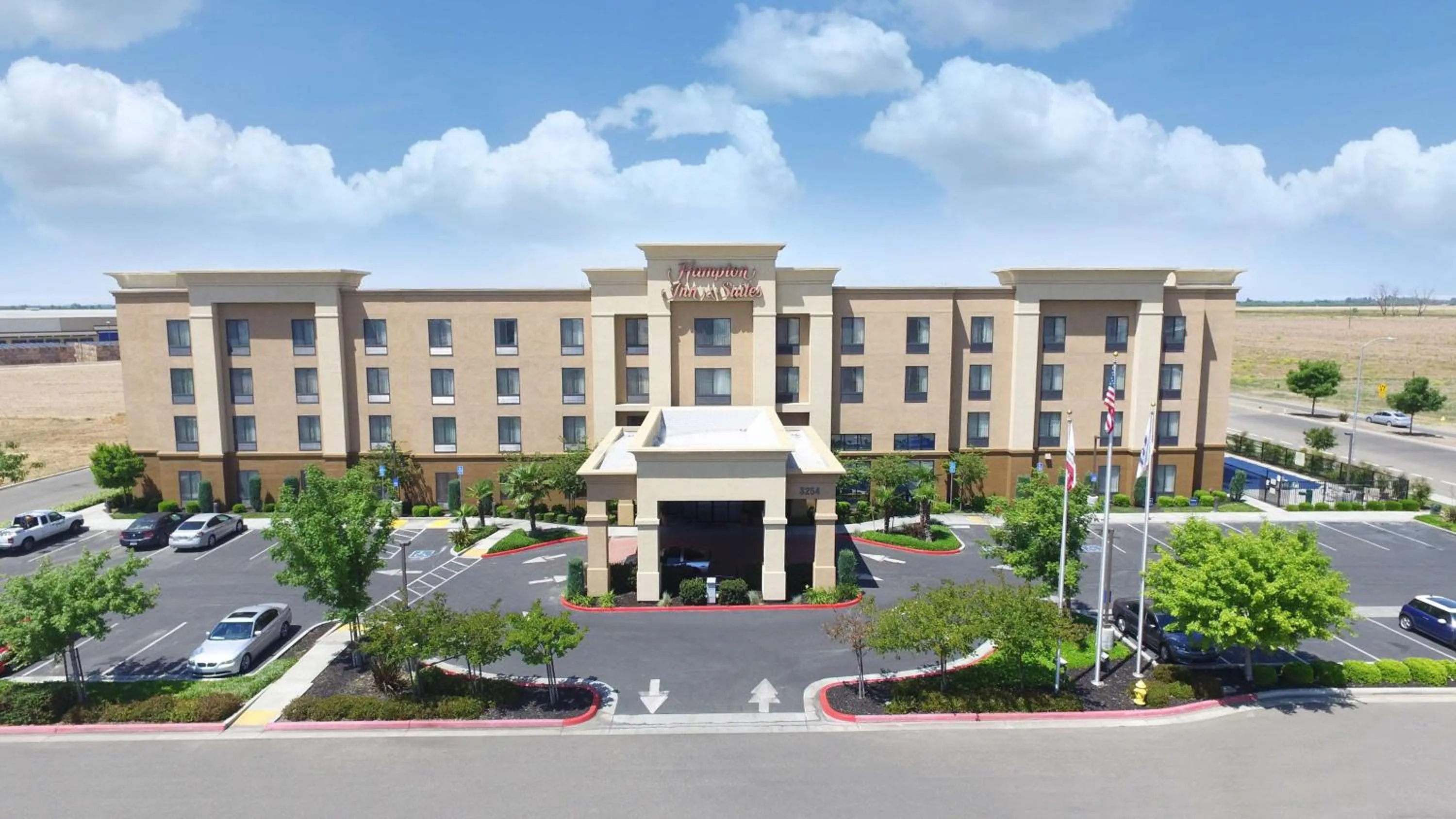 Property building in Hampton Inn & Suites Madera