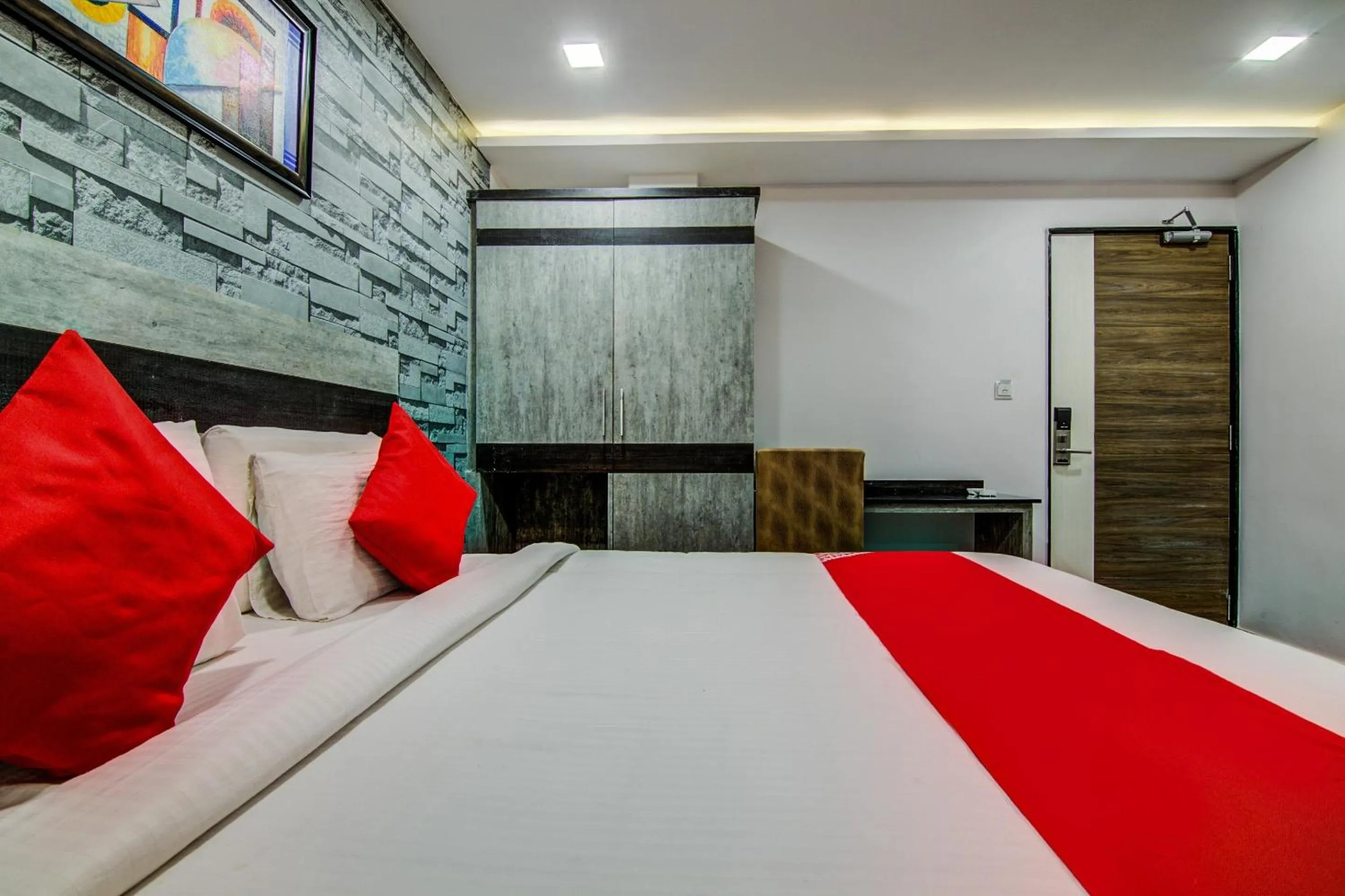 Bedroom, Bed in Super Capital O Pratibha Grand