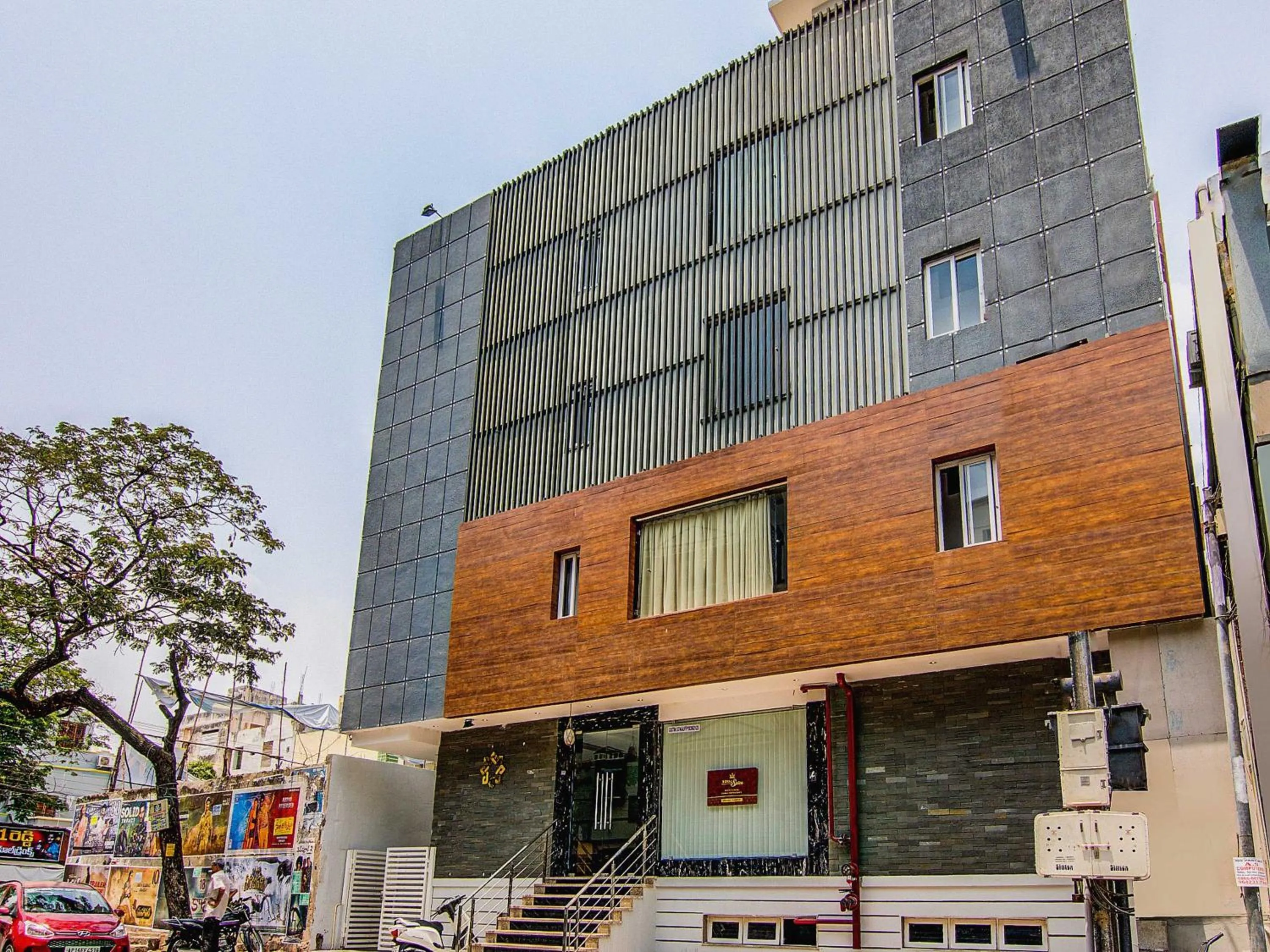 Facade/entrance in Super Capital O Pratibha Grand