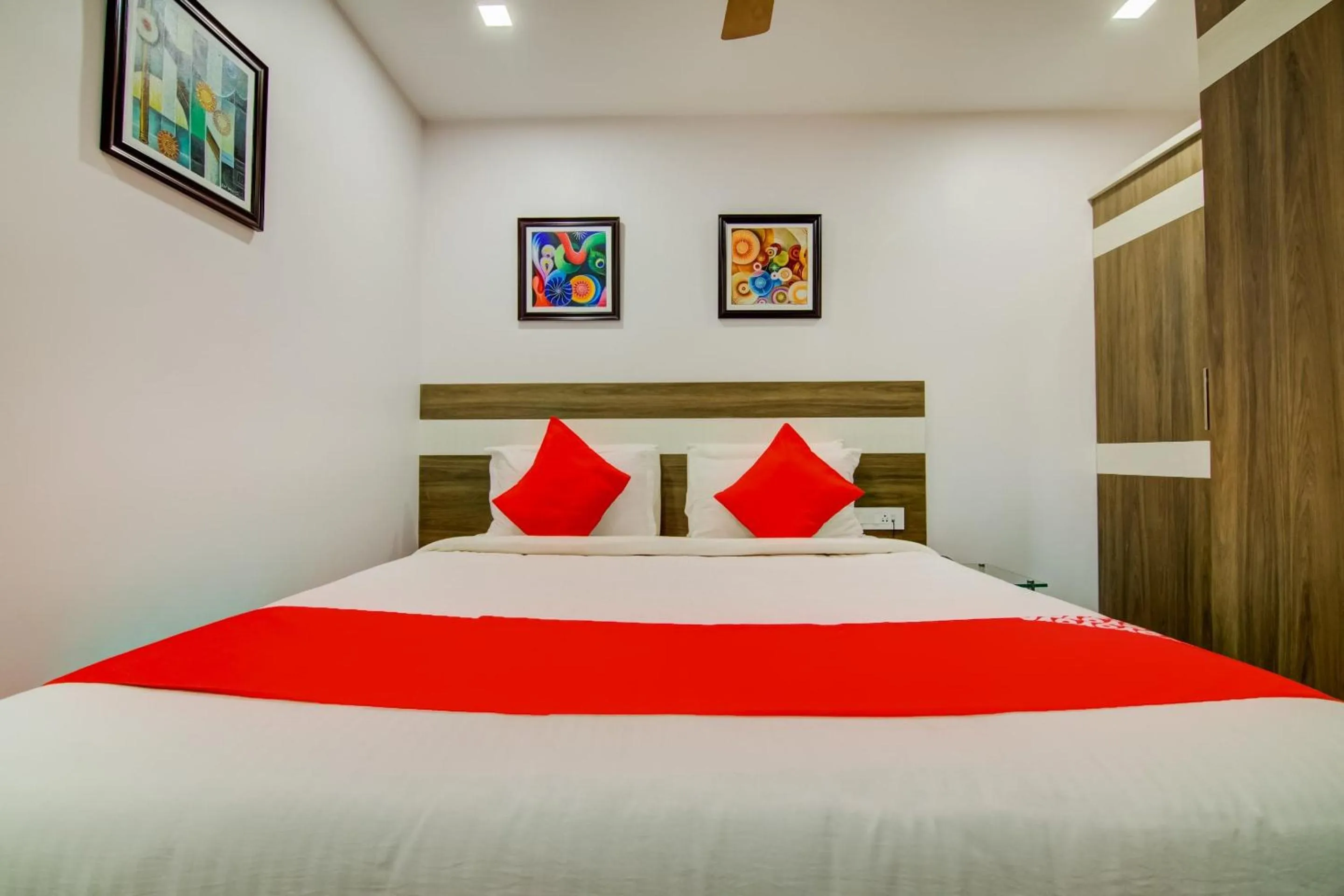 Bedroom, Bed in Super Capital O Pratibha Grand