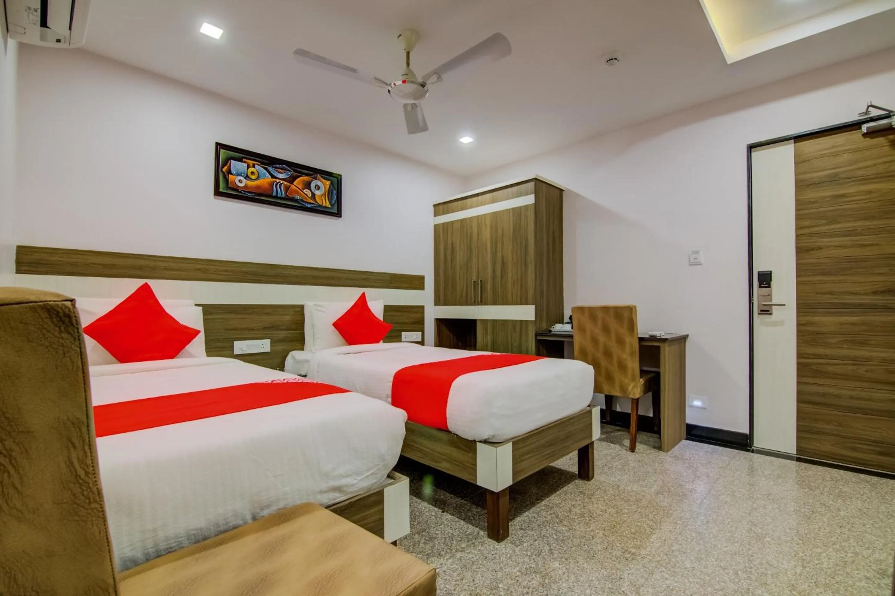 Bedroom, Bed in Super Capital O Pratibha Grand